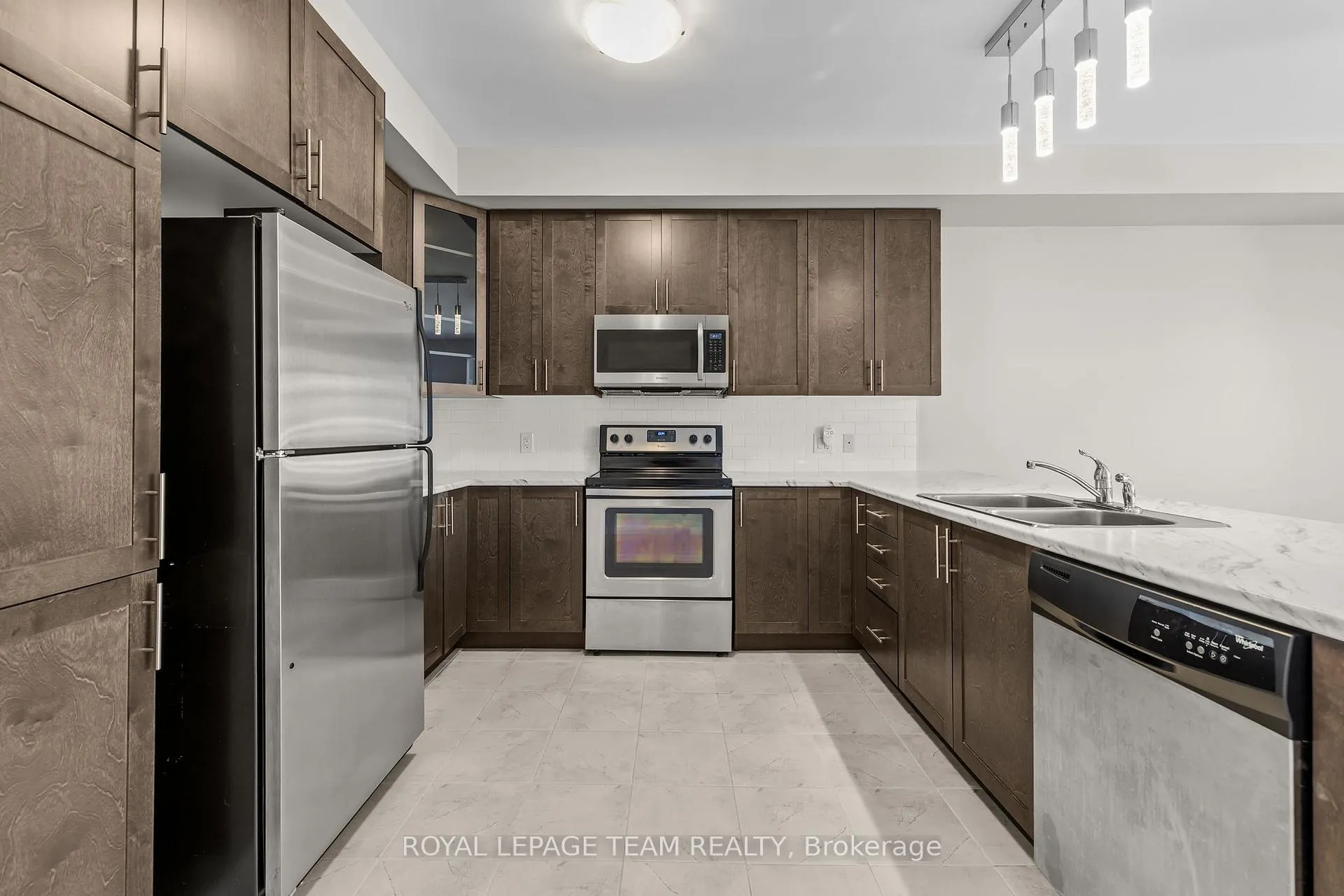 Photo 11 of 377 Sweetflag Street, Ottawa, Barrhaven - Longfields — HOMEH