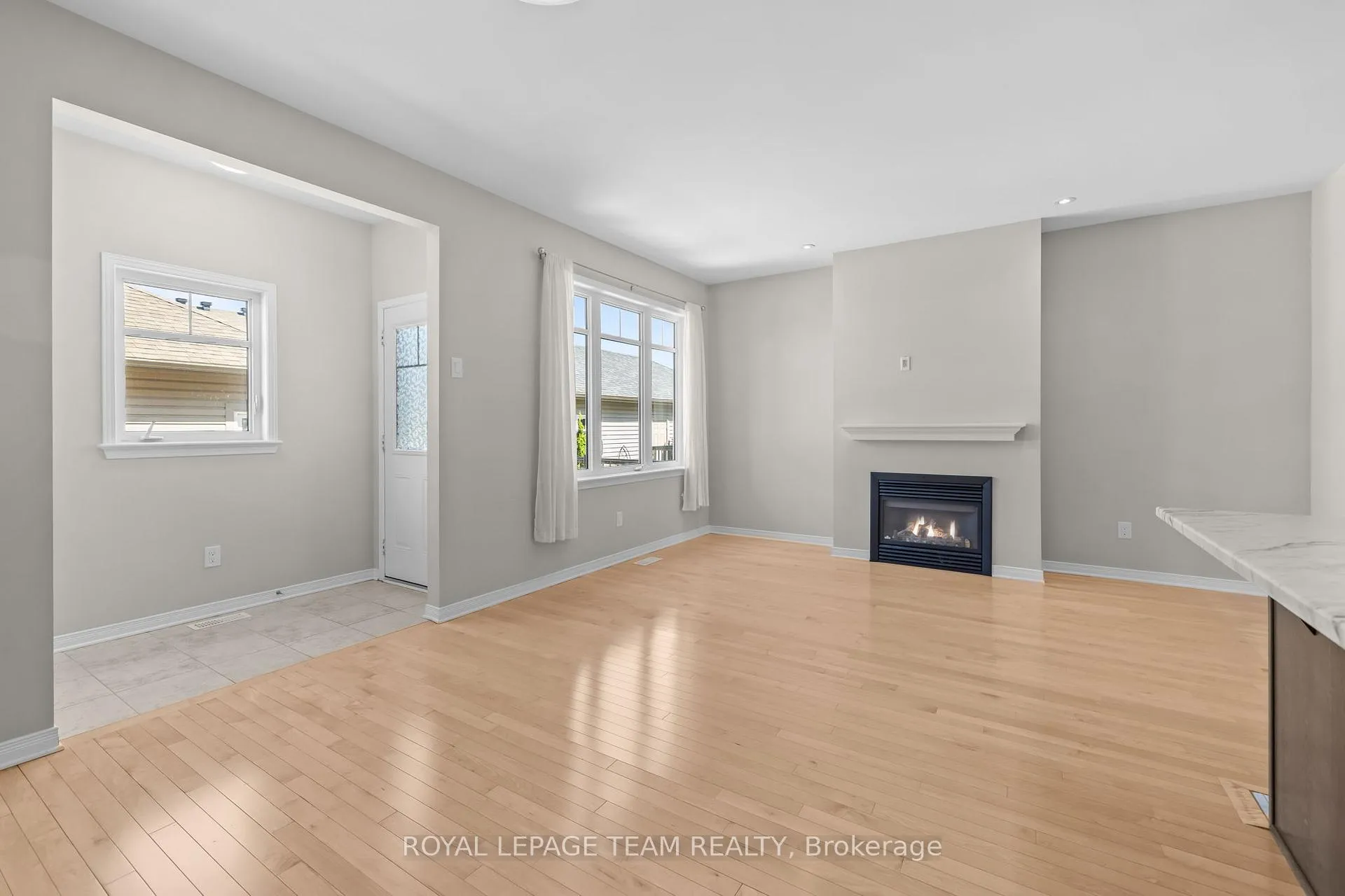 Photo 14 of 377 Sweetflag Street, Ottawa, Barrhaven - Longfields — HOMEH