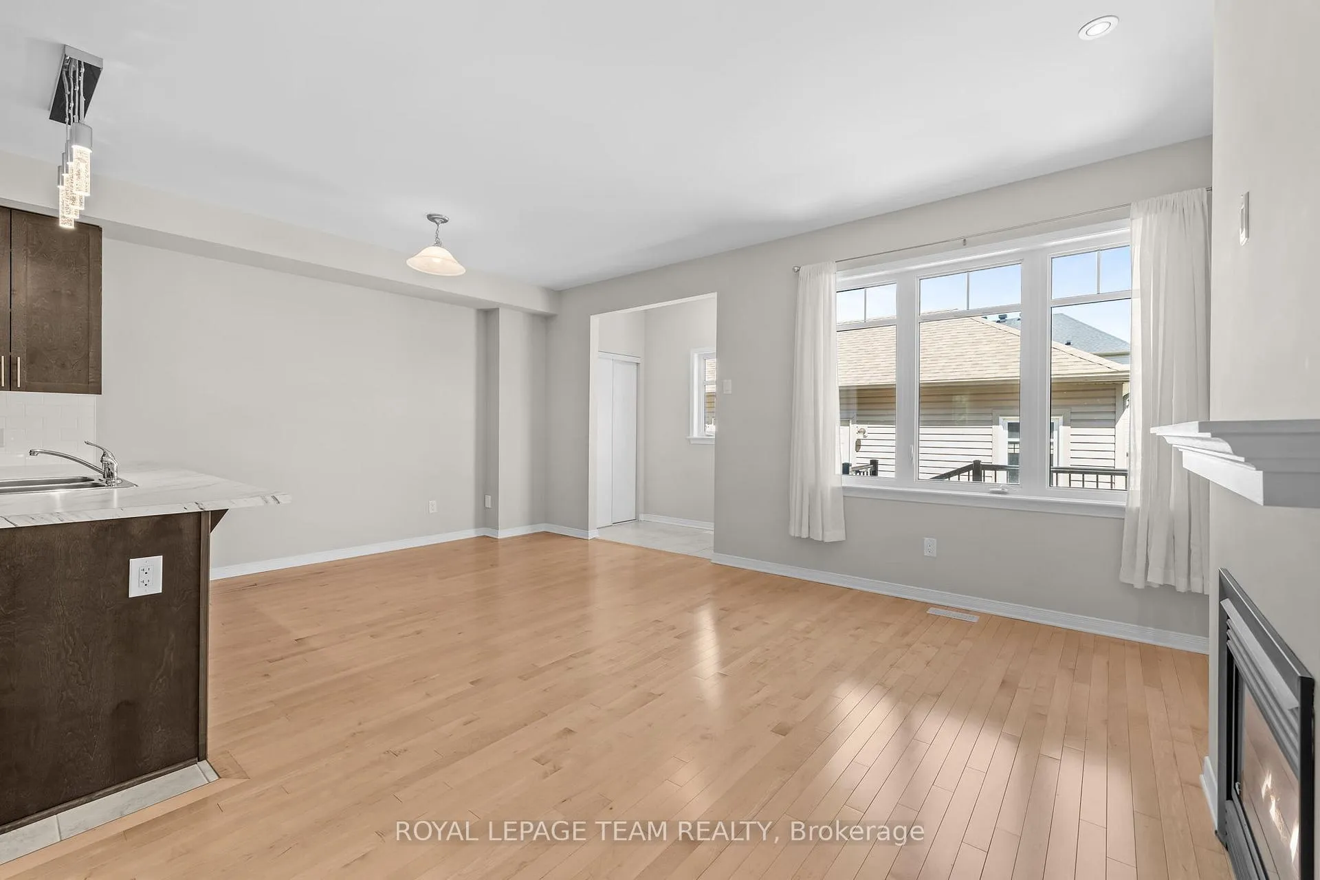 Photo 15 of 377 Sweetflag Street, Ottawa, Barrhaven - Longfields — HOMEH
