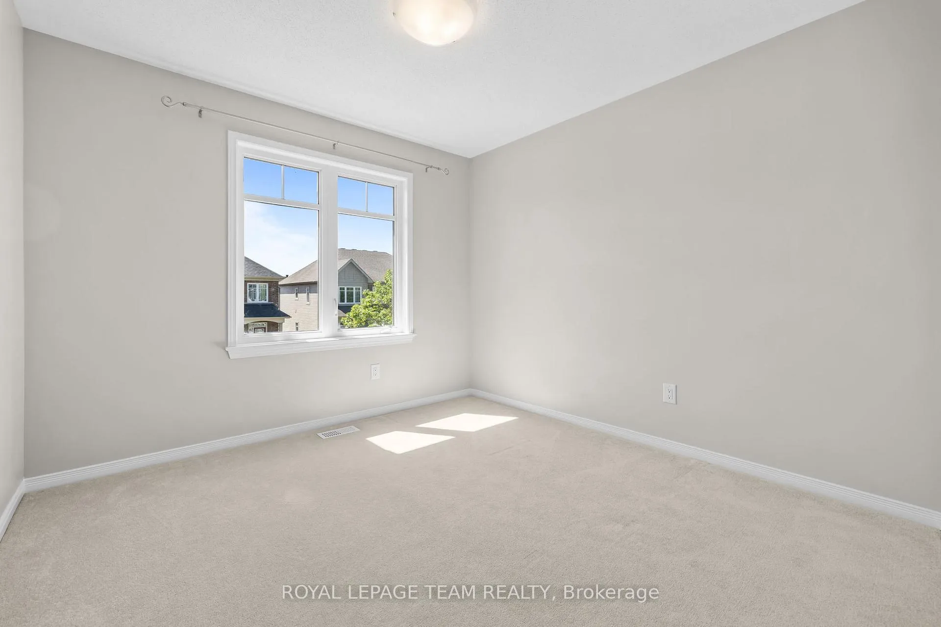 Photo 24 of 377 Sweetflag Street, Ottawa, Barrhaven - Longfields — HOMEH