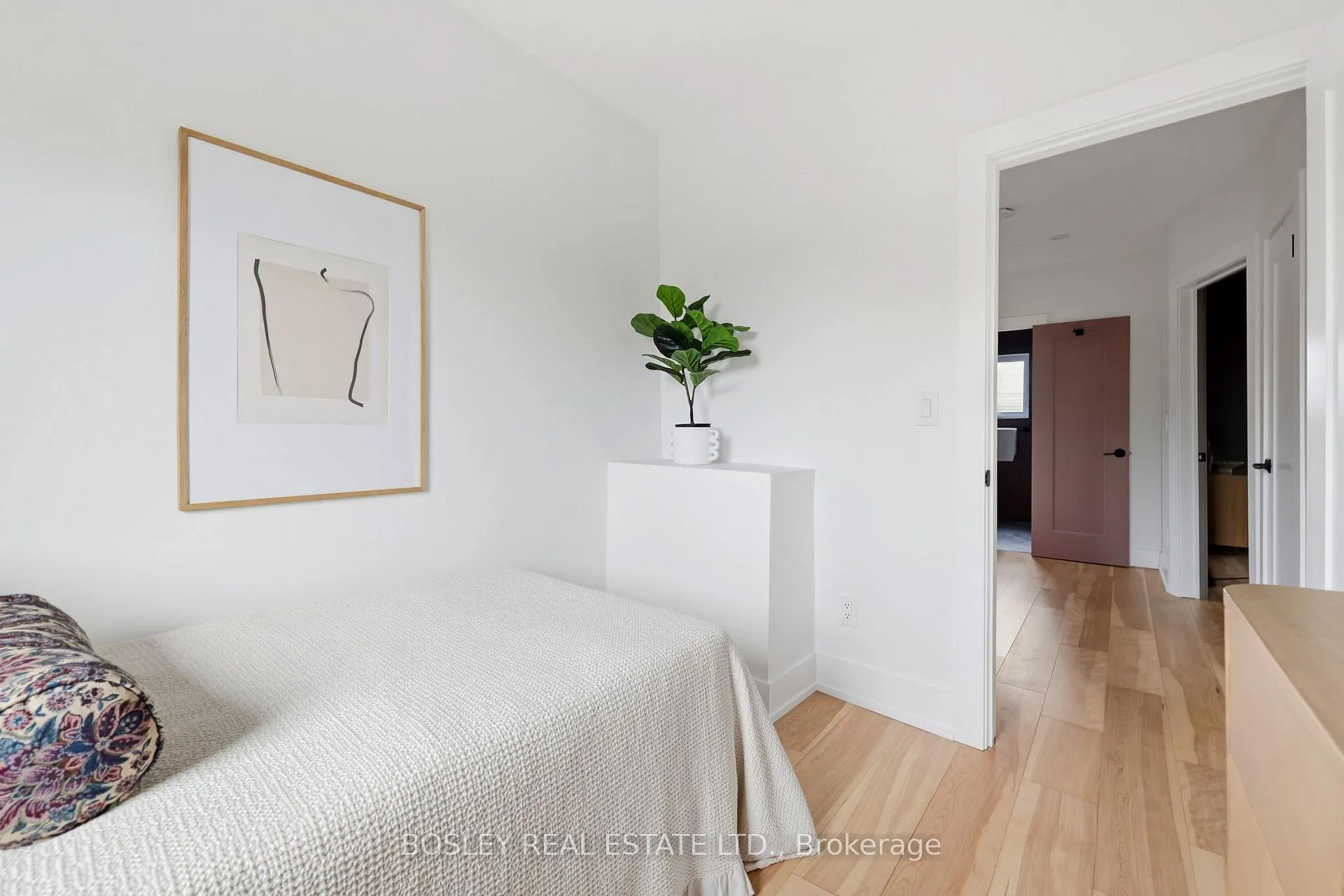 Photo 39 of 66 Cloverlawn Avenue, Toronto, Oakwood Village — HOMEH