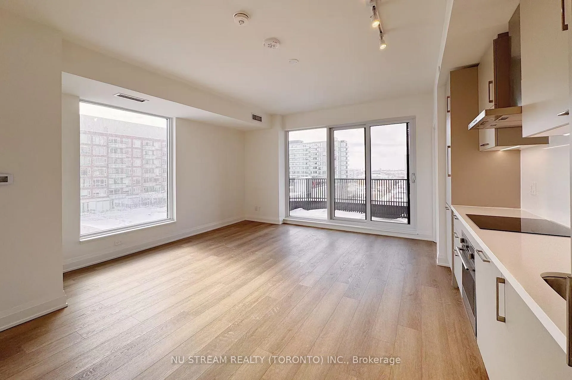 Photo 2 of Unit 1109, 38 Andre De Grasse Street, Markham, Unionville — HOMEH