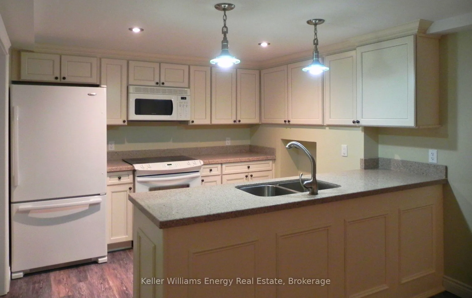 Photo 4 of Unit Basement, 2 Hialeah Crescent, Whitby, Blue Grass Meadows — HOMEH
