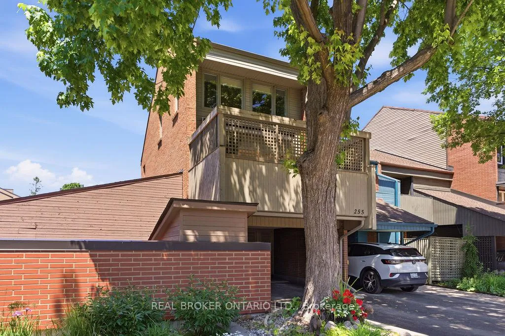 Photo 2 of 255 Bruyere Street, Ottawa, Lower Town — HOMEH