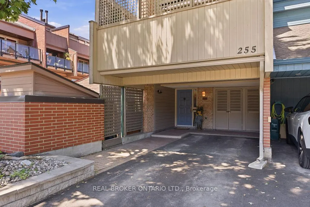 Photo 5 of 255 Bruyere Street, Ottawa, Lower Town — HOMEH