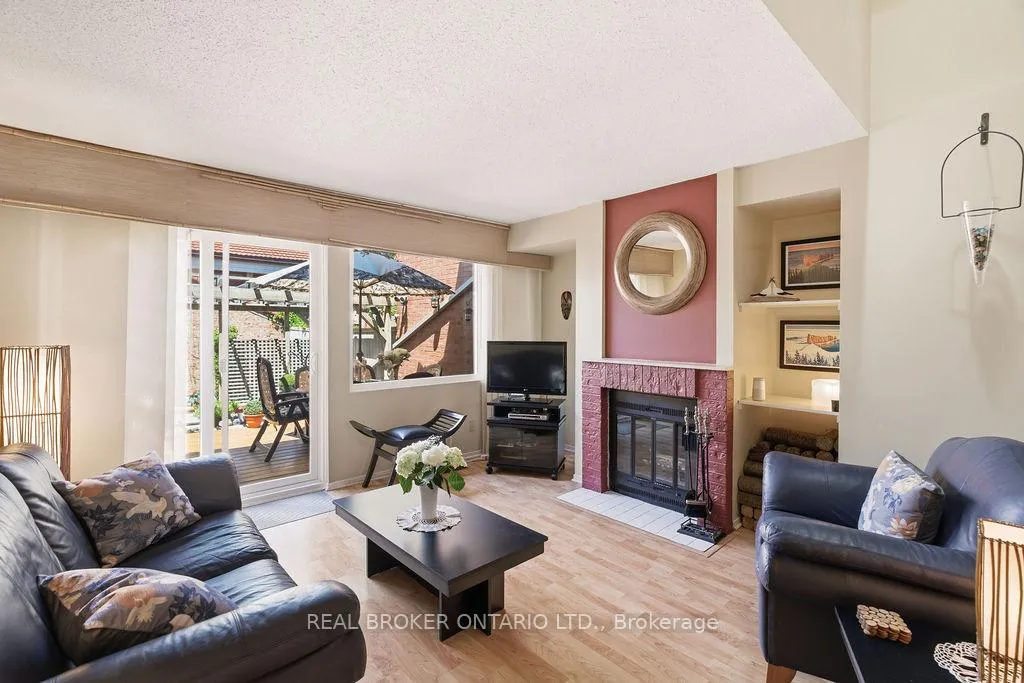 Photo 11 of 255 Bruyere Street, Ottawa, Lower Town — HOMEH
