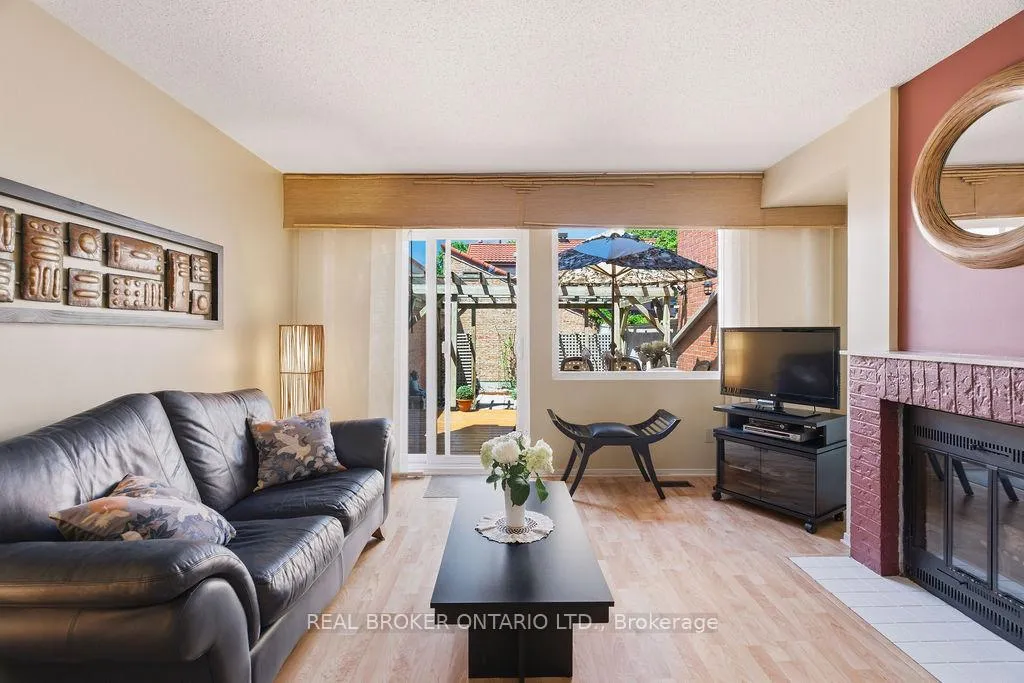 Photo 13 of 255 Bruyere Street, Ottawa, Lower Town — HOMEH