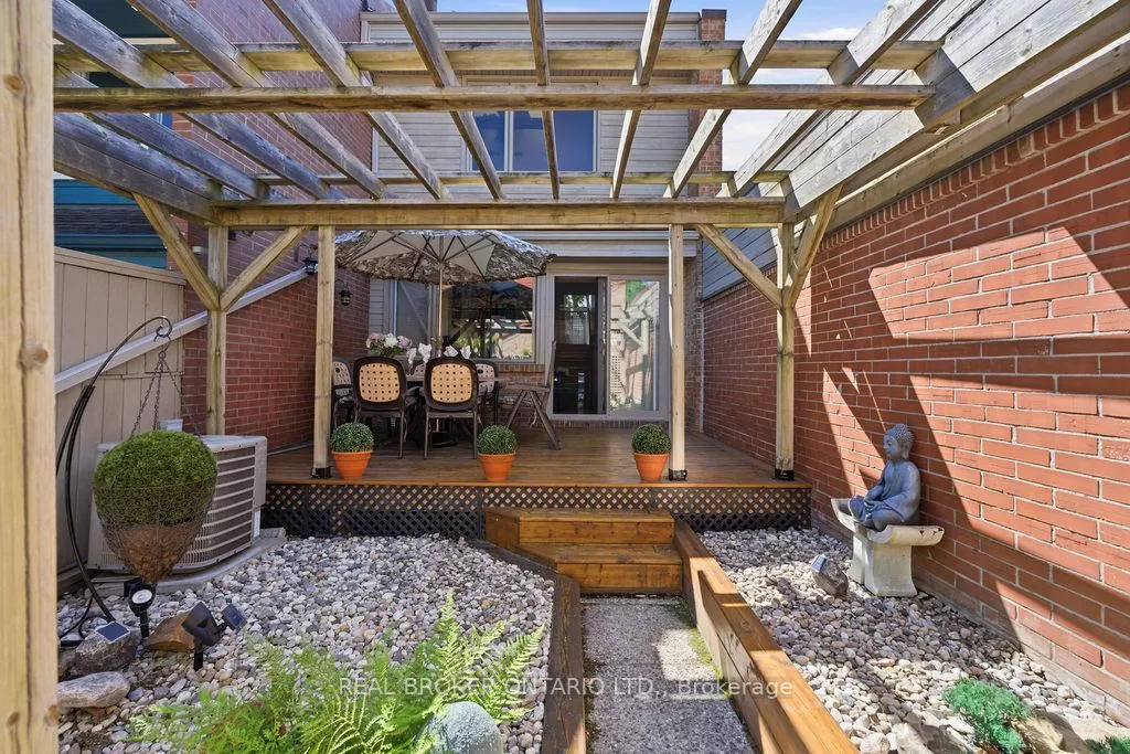 Photo 18 of 255 Bruyere Street, Ottawa, Lower Town — HOMEH