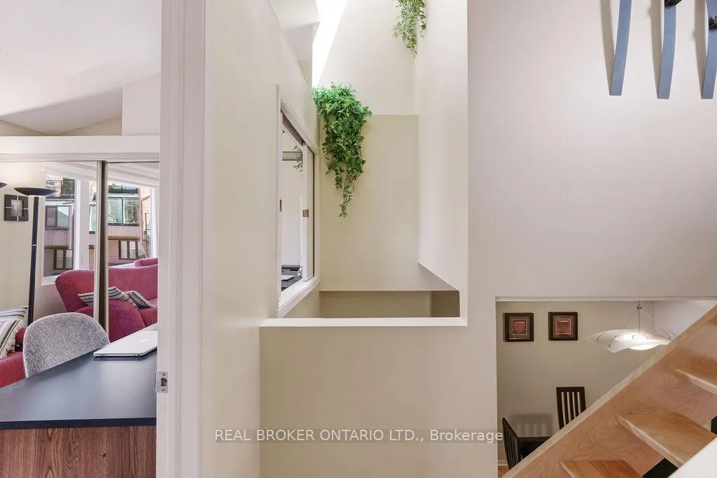 Photo 31 of 255 Bruyere Street, Ottawa, Lower Town — HOMEH
