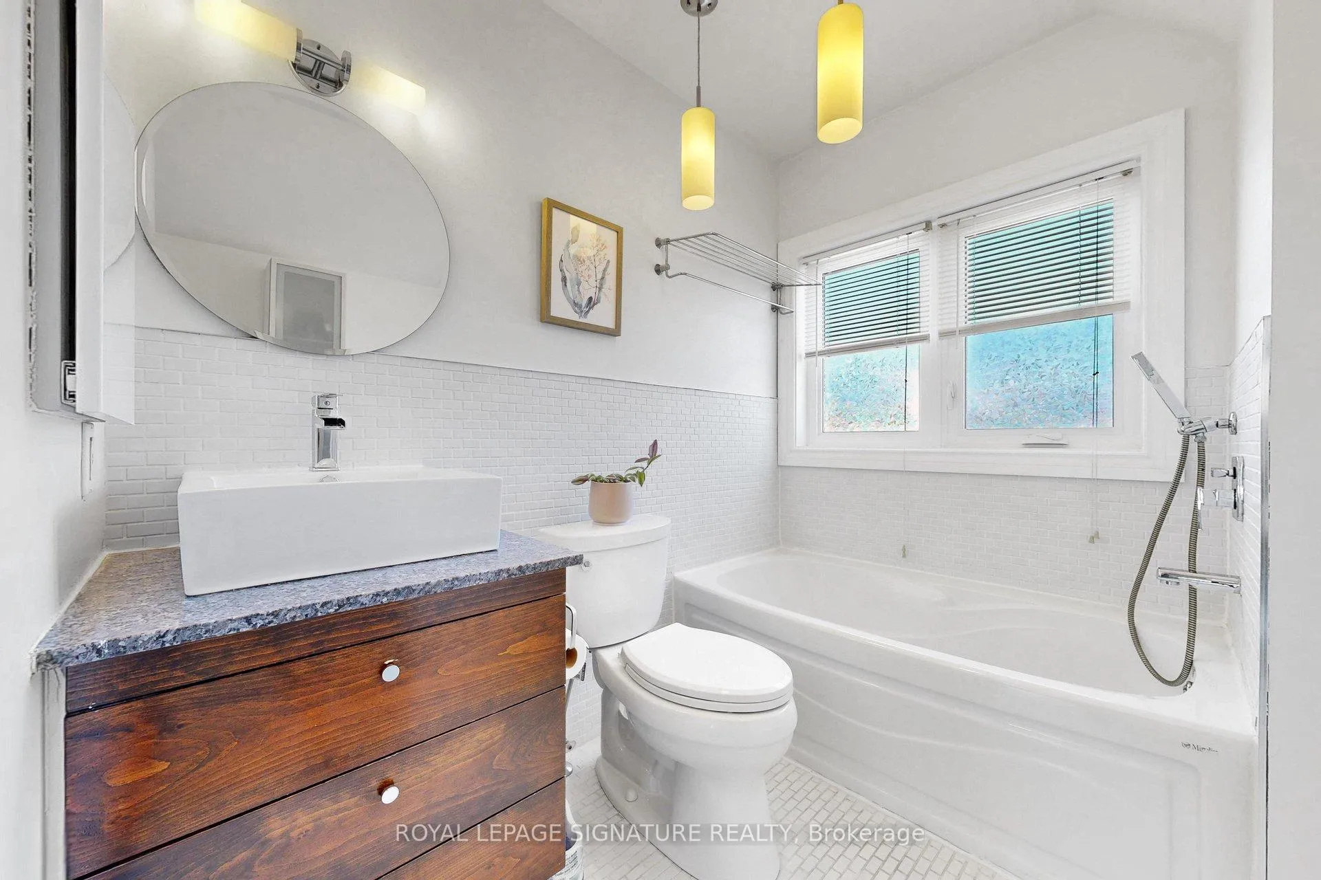 Photo 26 of 75 Doncaster Avenue, Toronto, Crescent Town — HOMEH