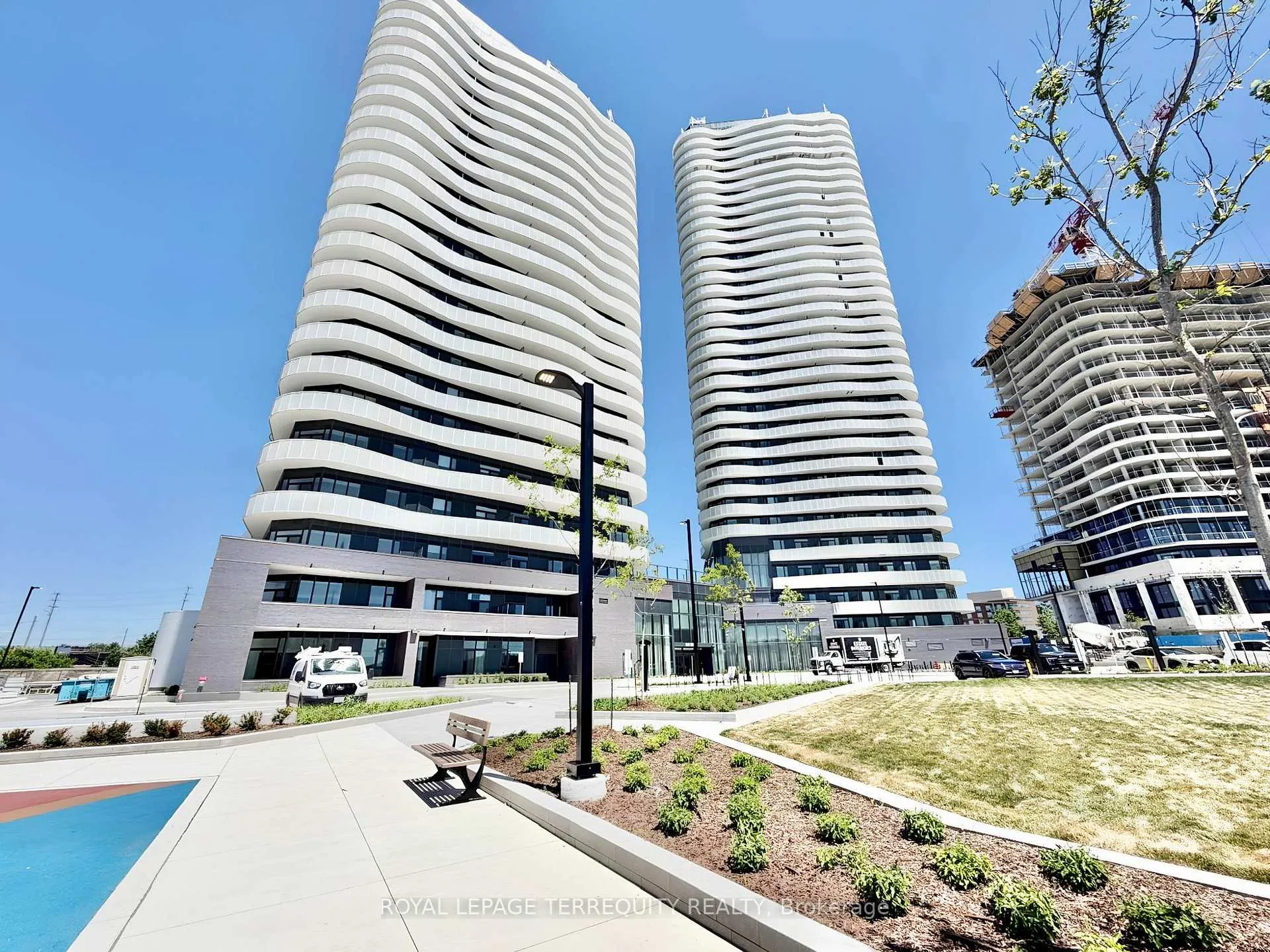 Photo 2 of Unit 204, 10 Flavelle Trail, Vaughan, Steeles West Industrial — HOMEH