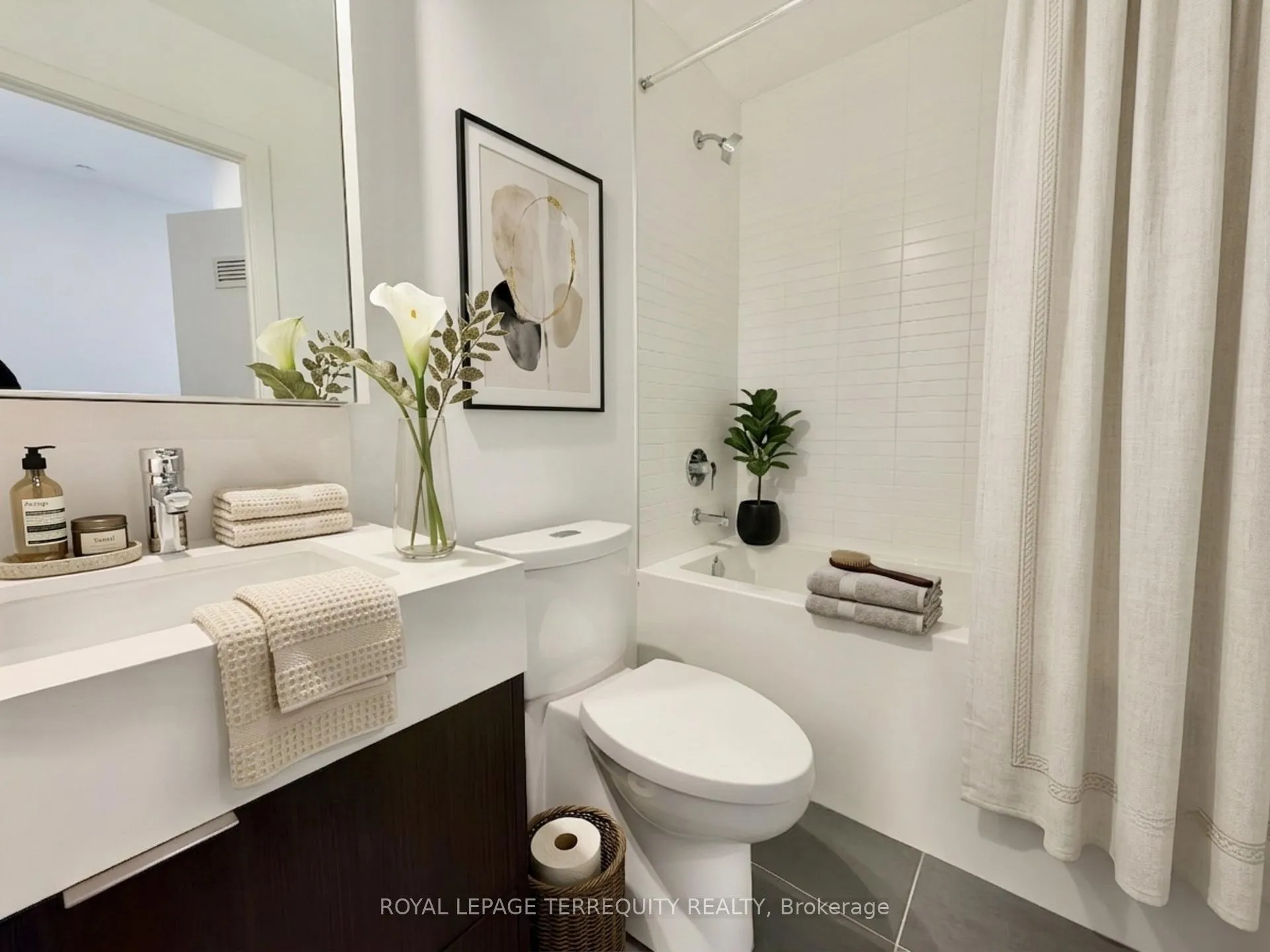 Photo 14 of Unit 204, 10 Flavelle Trail, Vaughan, Steeles West Industrial — HOMEH