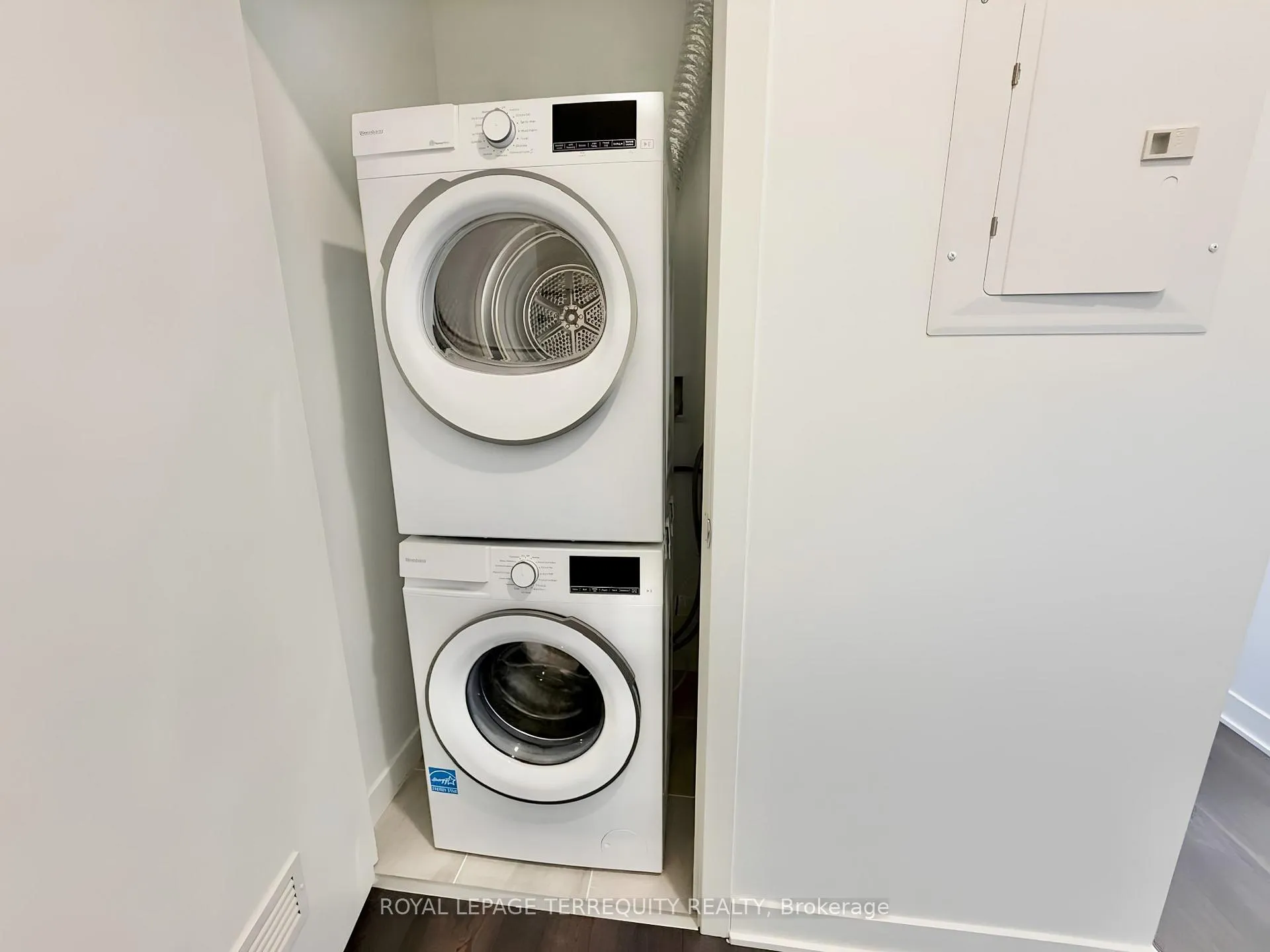 Photo 18 of Unit 204, 10 Flavelle Trail, Vaughan, Steeles West Industrial — HOMEH