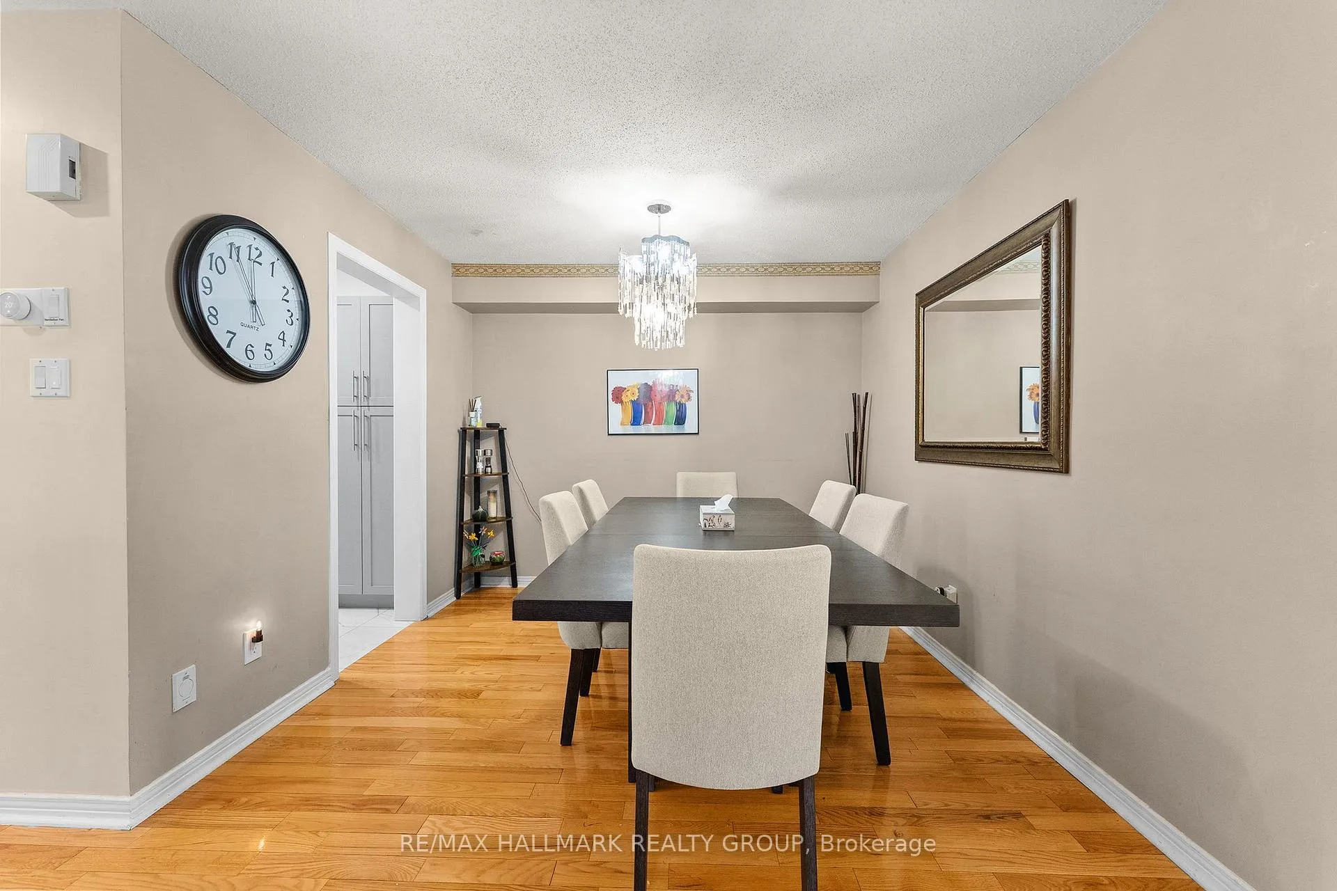 Photo 5 of 1157 Marchant Drive, Ottawa, Avalon East — HOMEH