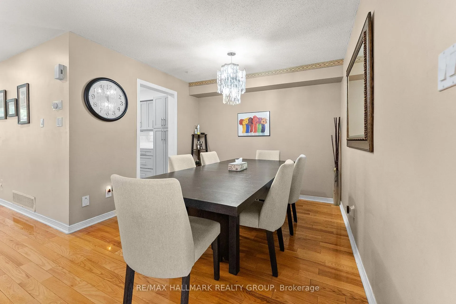 Photo 6 of 1157 Marchant Drive, Ottawa, Avalon East — HOMEH