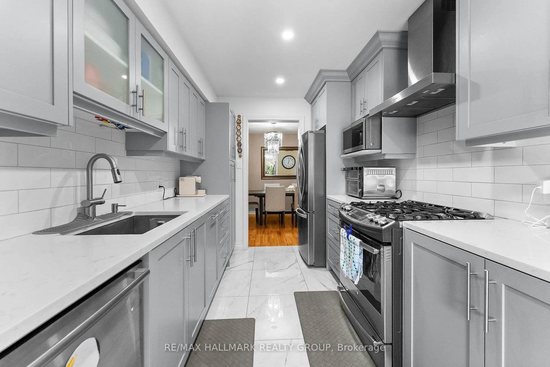 Photo 12 of 1157 Marchant Drive, Ottawa, Avalon East — HOMEH