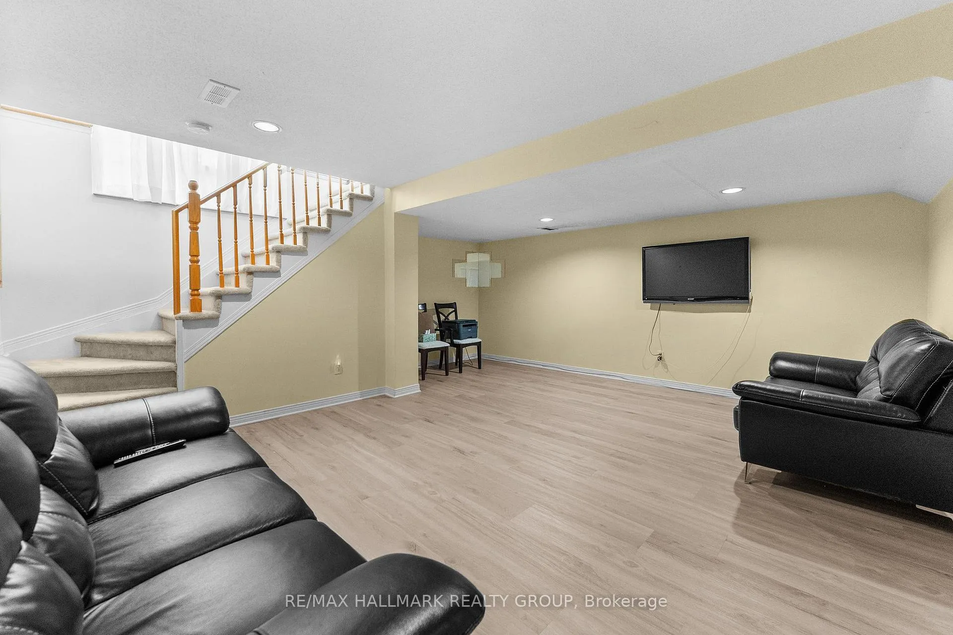 Photo 20 of 1157 Marchant Drive, Ottawa, Avalon East — HOMEH