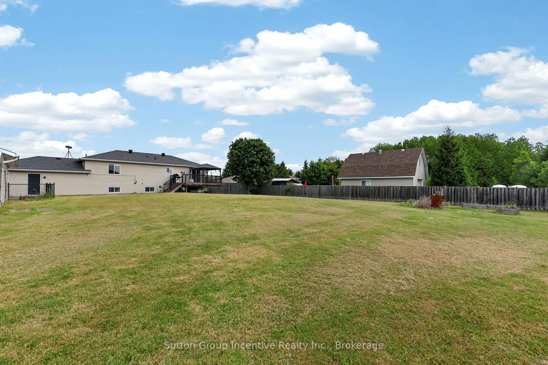 Photo 40 of 5 Marl Creek Drive, Springwater, Phelpston — HOMEH