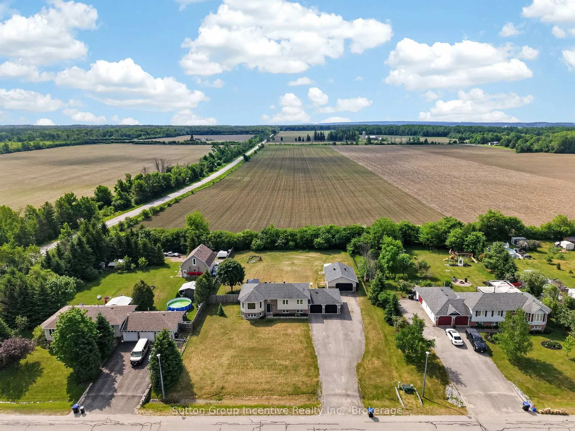Photo 45 of 5 Marl Creek Drive, Springwater, Phelpston — HOMEH