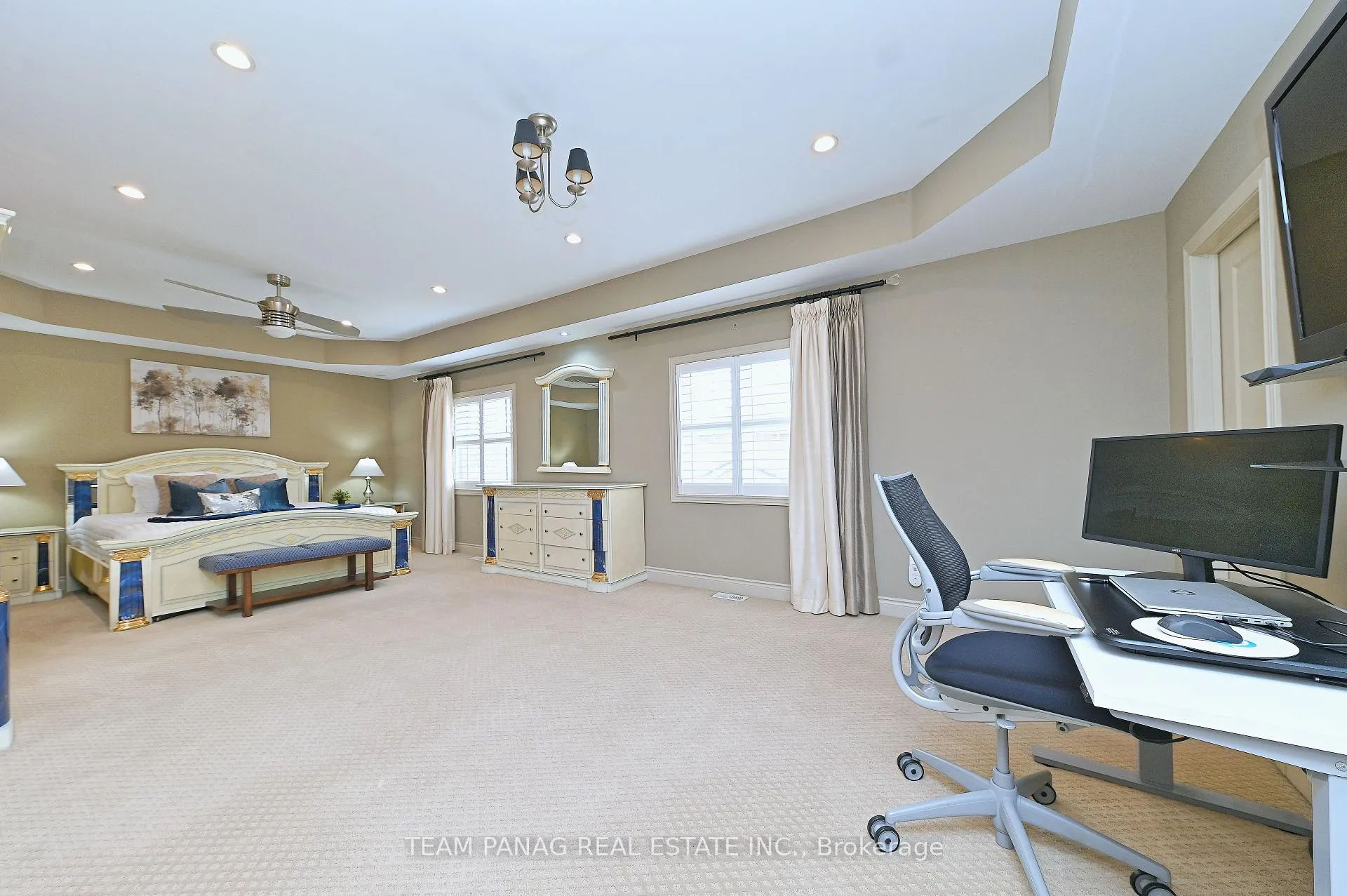 Photo 4 of 1 Islington Drive, Brampton, Bram East — HOMEH