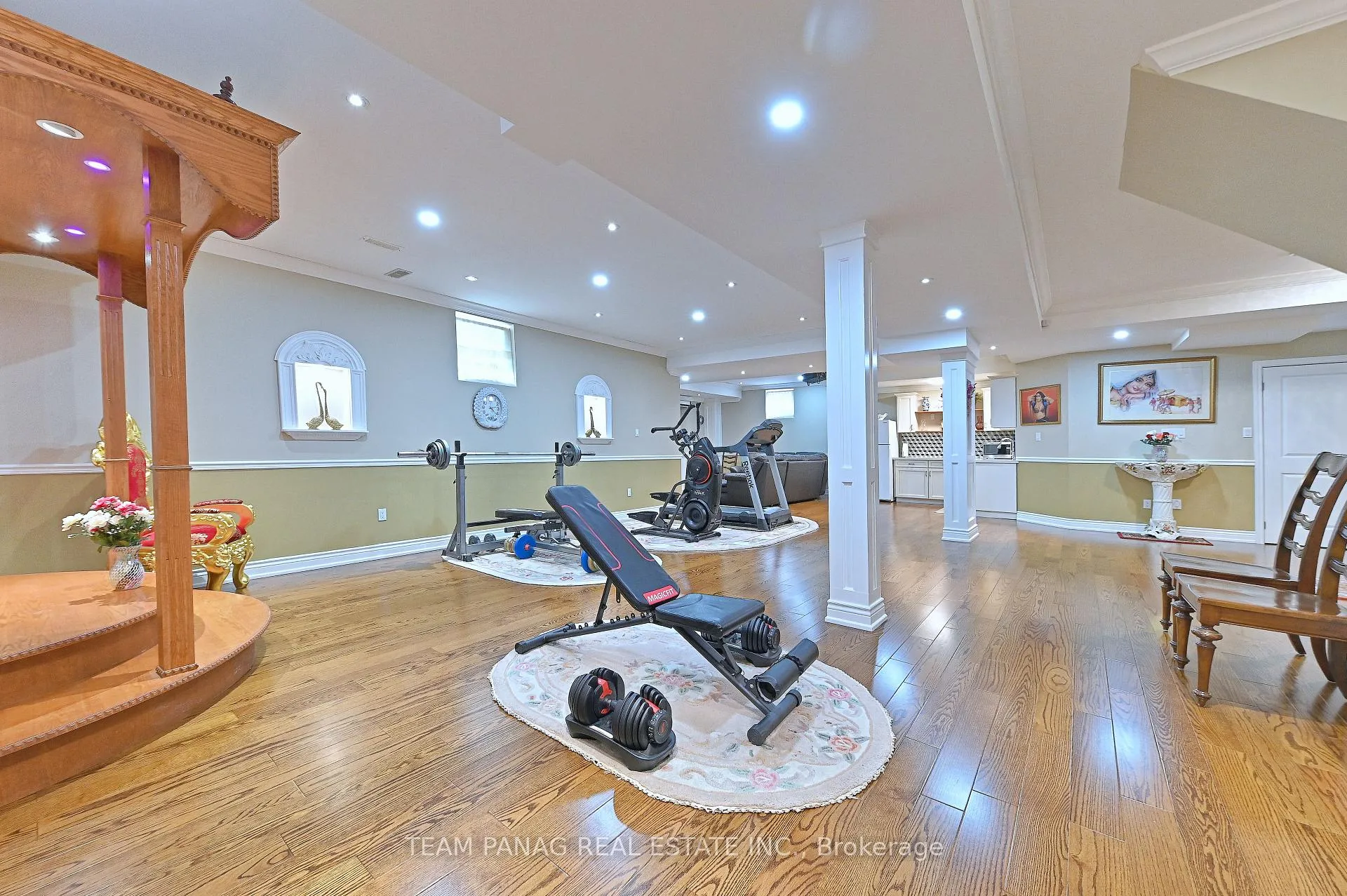 Photo 5 of 1 Islington Drive, Brampton, Bram East — HOMEH