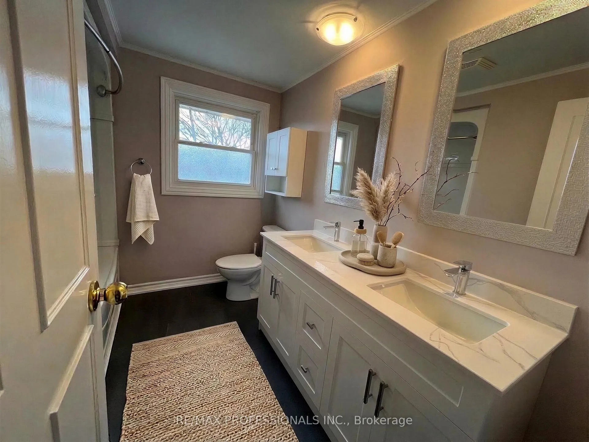 Photo 10 of Unit Upper, 77 Roseneath Crescent, Kitchener, Laurentian Hills — HOMEH