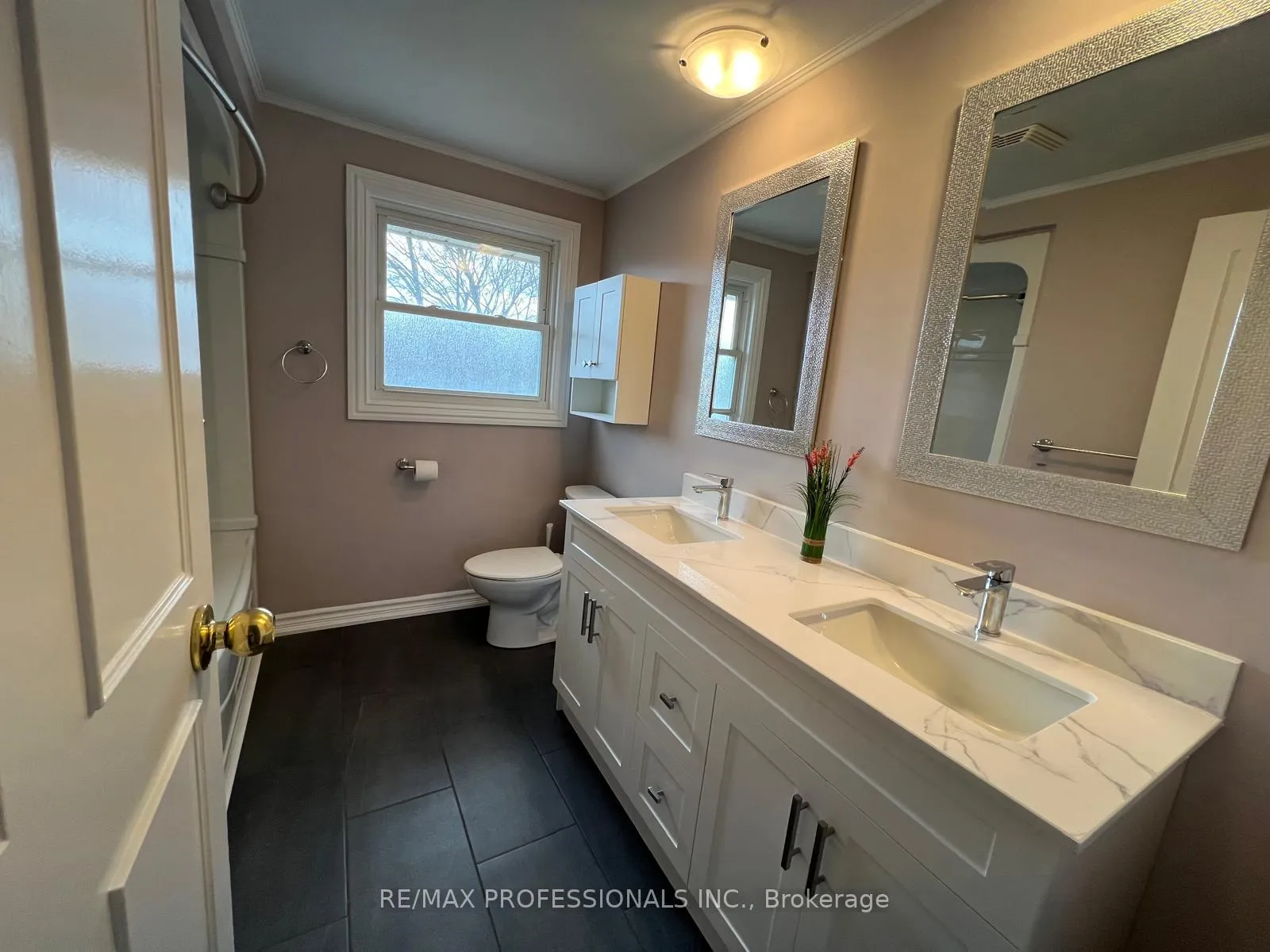 Photo 11 of Unit Upper, 77 Roseneath Crescent, Kitchener, Laurentian Hills — HOMEH