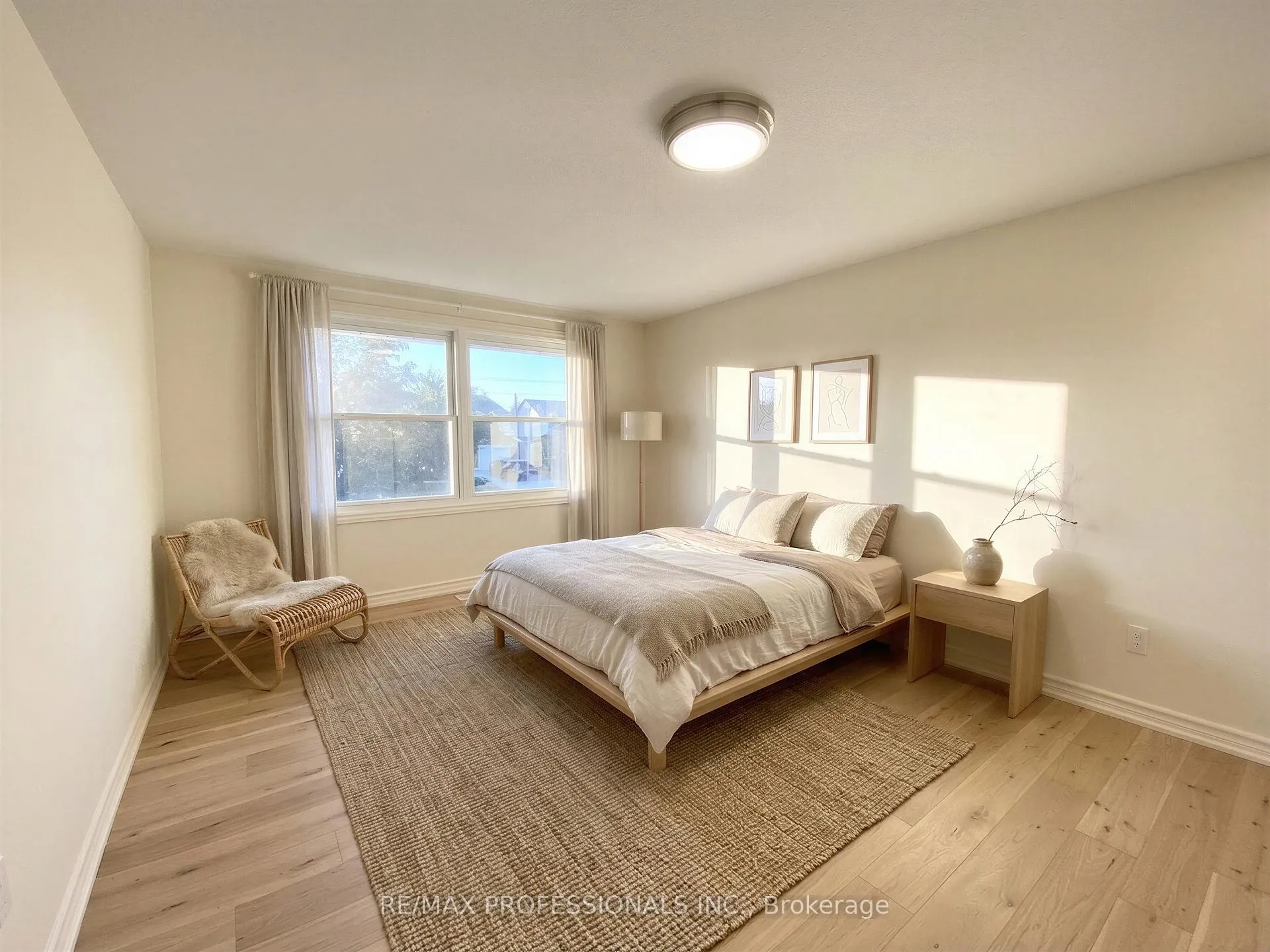 Photo 12 of Unit Upper, 77 Roseneath Crescent, Kitchener, Laurentian Hills — HOMEH