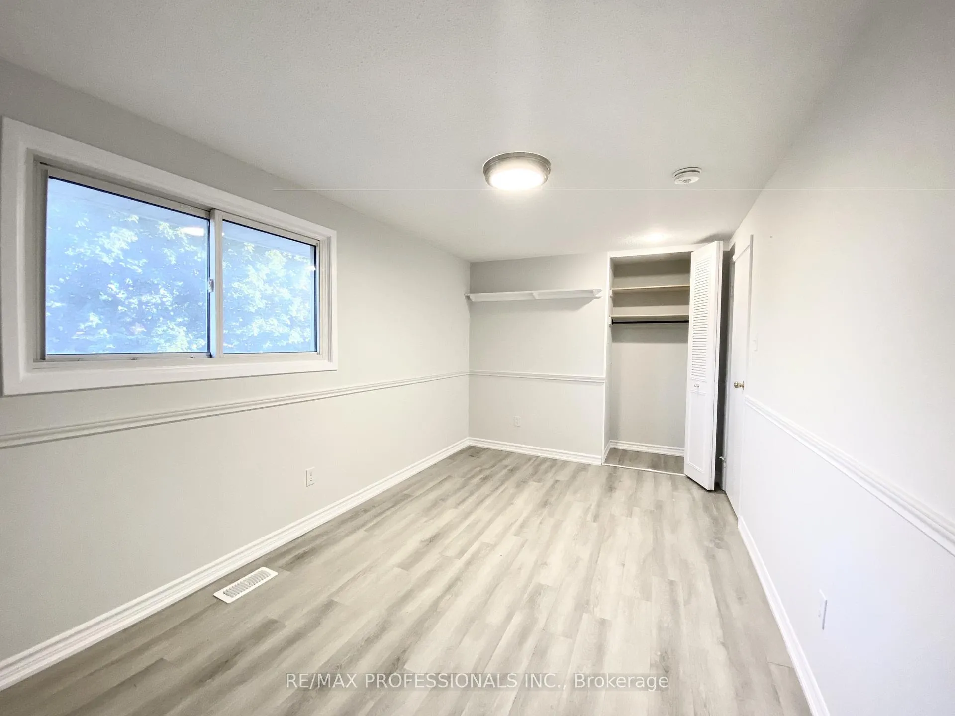 Photo 15 of Unit Upper, 77 Roseneath Crescent, Kitchener, Laurentian Hills — HOMEH