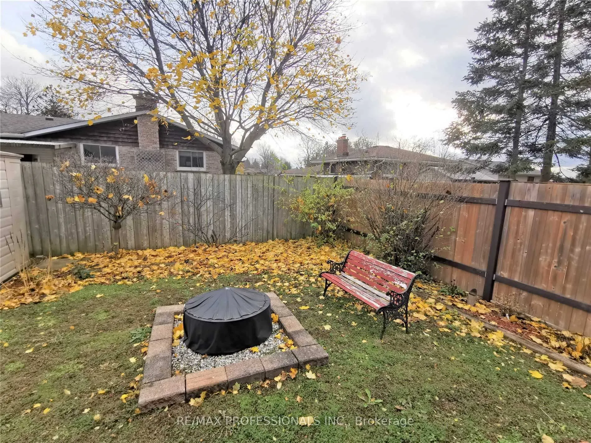 Photo 18 of Unit Upper, 77 Roseneath Crescent, Kitchener, Laurentian Hills — HOMEH