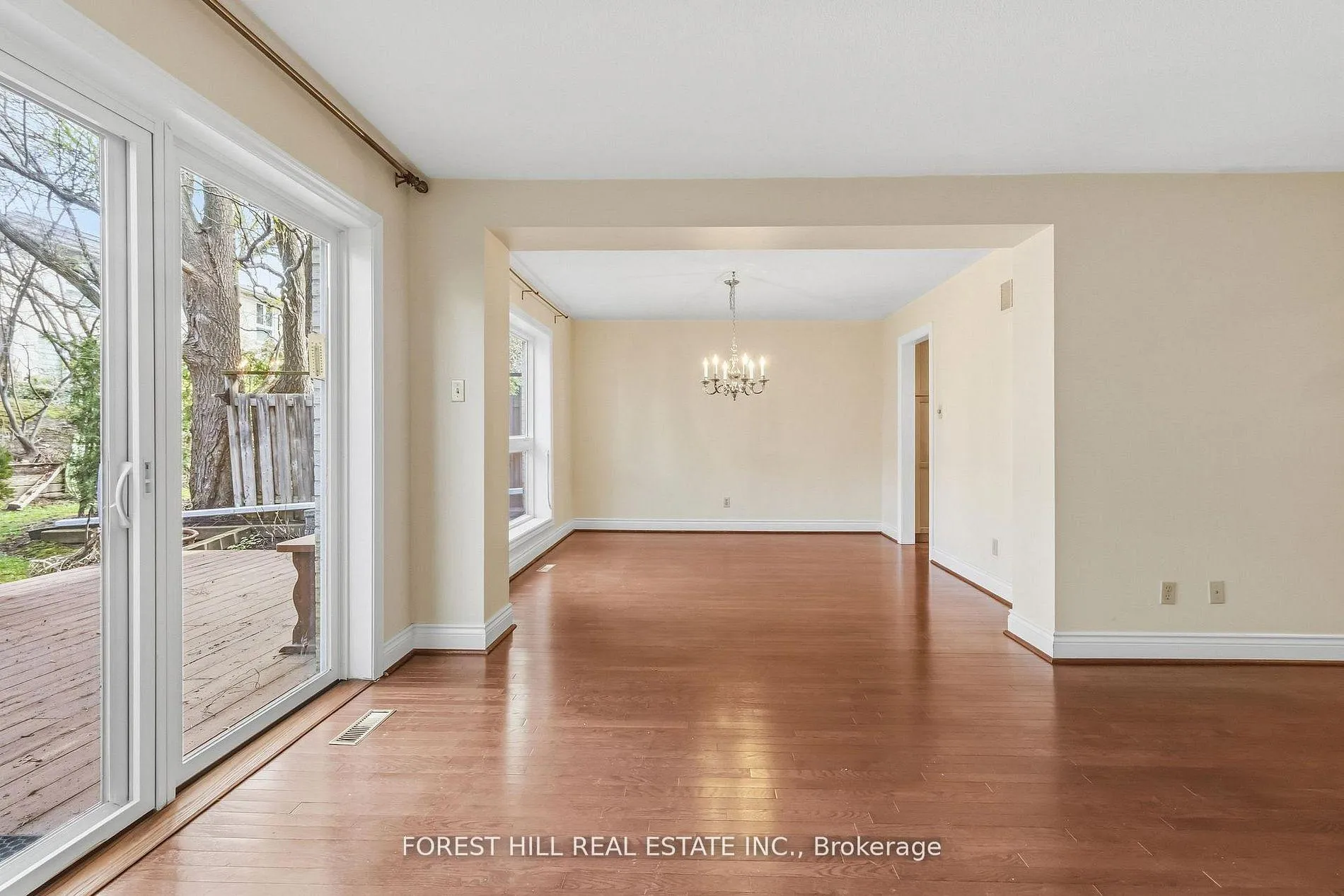 Photo 7 of 61 Snowshoe Mill Way, North York, St. Andrew-Windfields — HOMEH