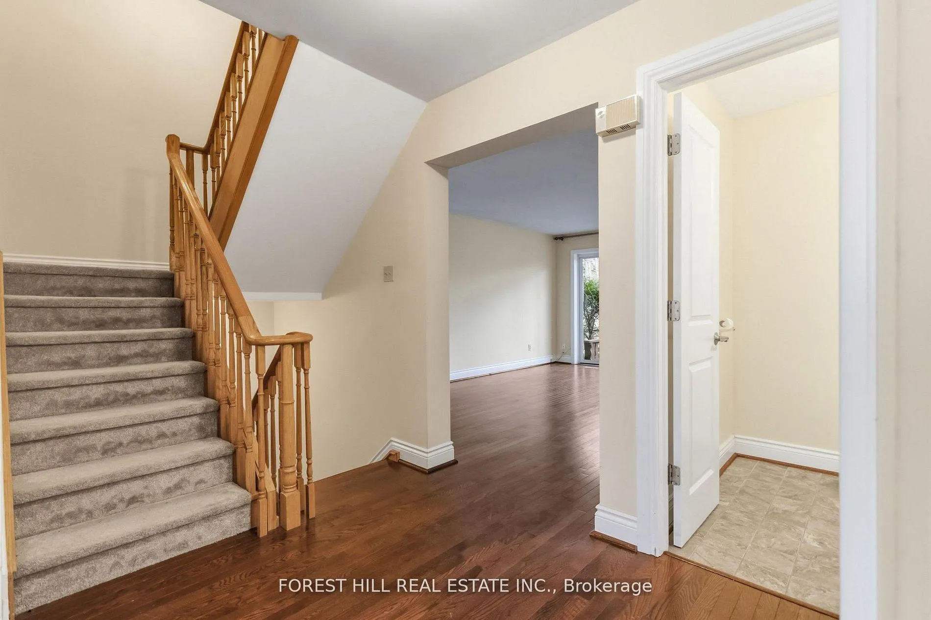 Photo 11 of 61 Snowshoe Mill Way, North York, St. Andrew-Windfields — HOMEH