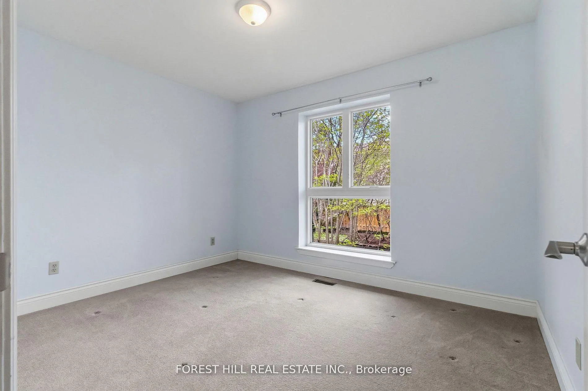 Photo 17 of 61 Snowshoe Mill Way, North York, St. Andrew-Windfields — HOMEH