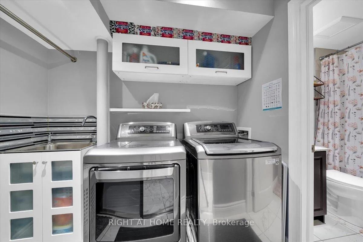 Photo 28 of 21 Warbeck Place, Etobicoke, Kingsview Village-The Westway — HOMEH