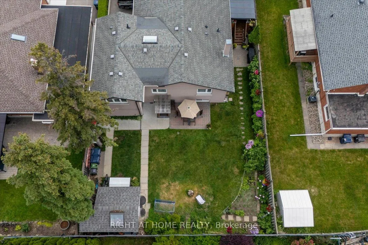 Photo 42 of 21 Warbeck Place, Etobicoke, Kingsview Village-The Westway — HOMEH
