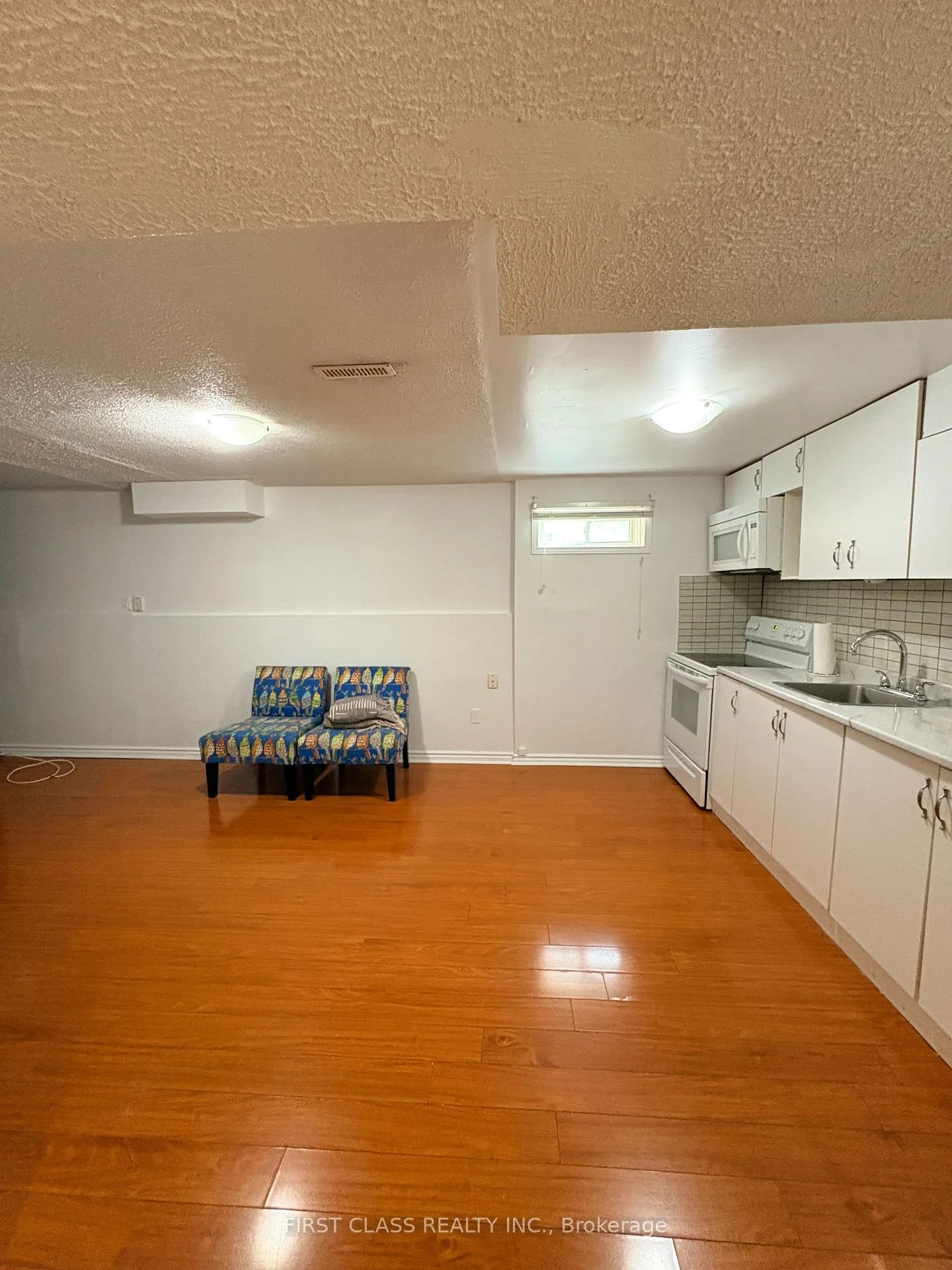 Photo 13 of Unit Basement, 114 Sheldrake Court, Brampton, Brampton South — HOMEH