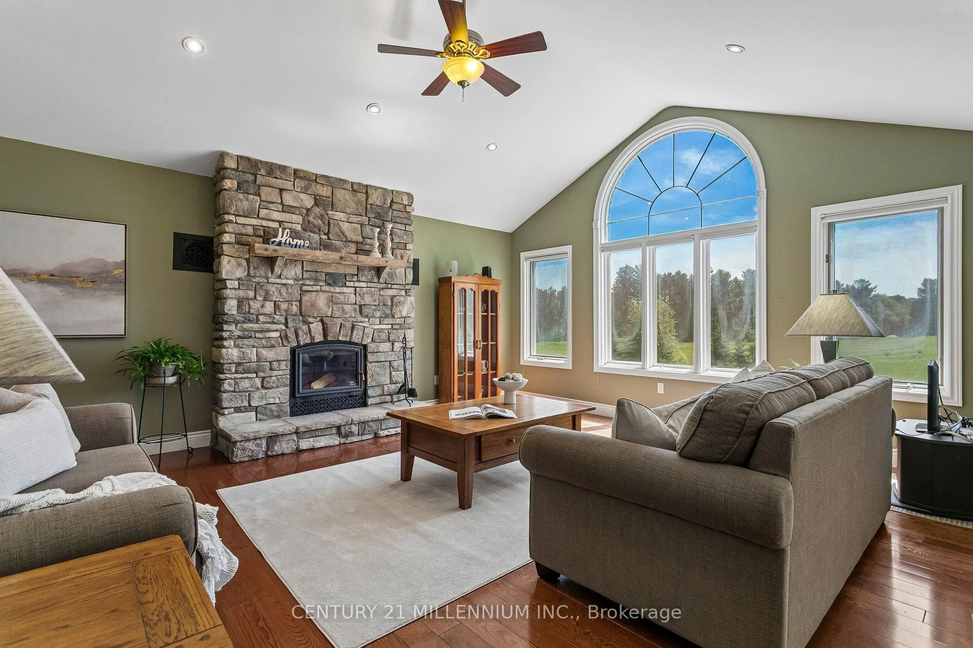 Photo 13 of 993236 Mono-Adjala Townline, Mono, Rural Mono — HOMEH