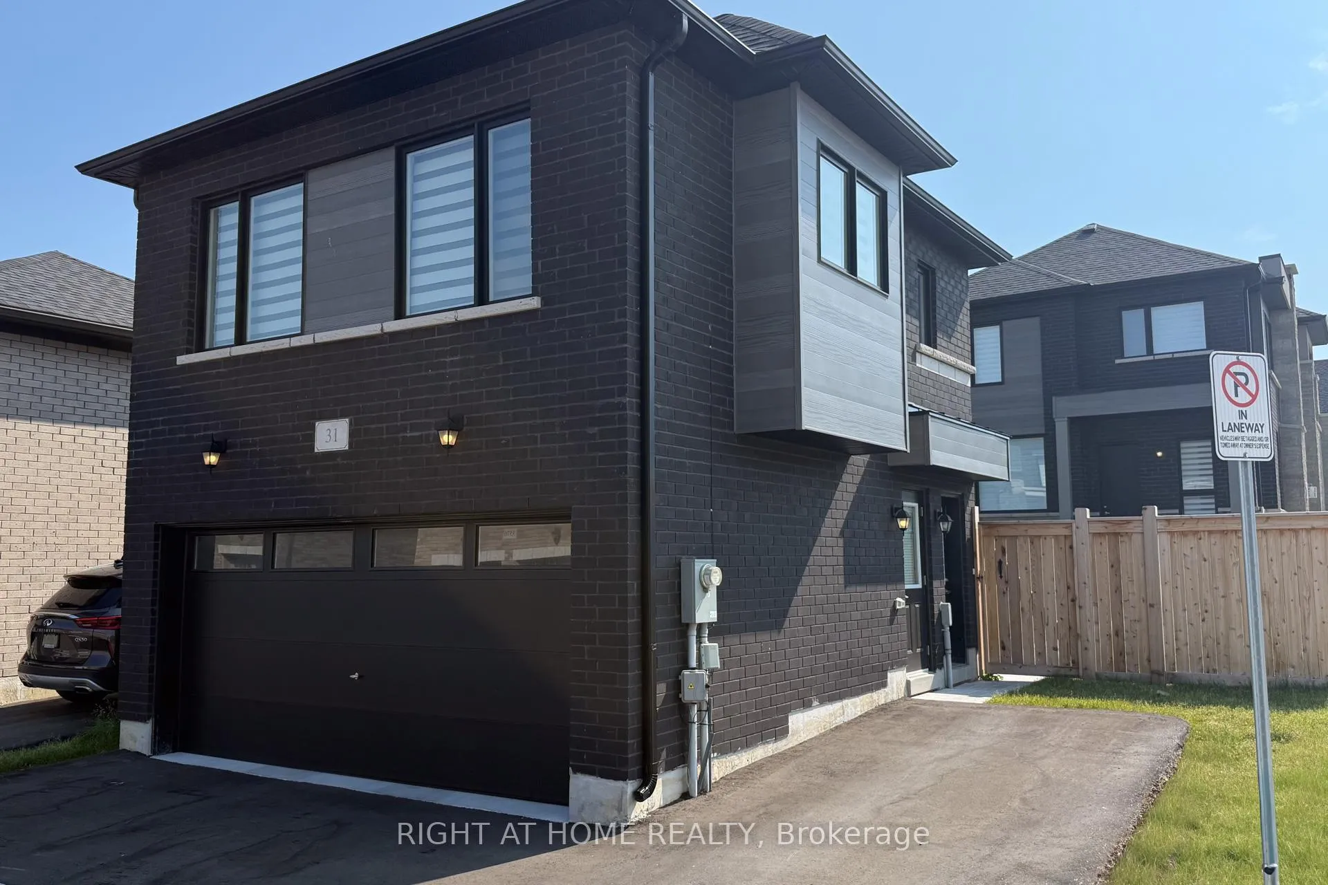 Photo 10 of Unit Coach, 31 John Rolph Street, Markham, Cornell — HOMEH