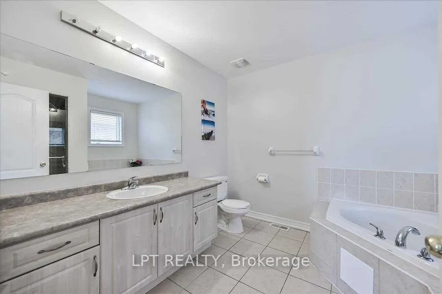 Photo 5 of 46 Ozner Crescent, Vaughan, Vellore Village — HOMEH