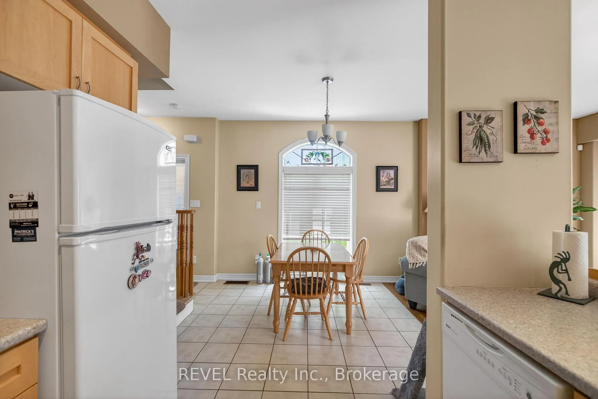 Photo 14 of 67 Chloe Street, St. Catharines, E. Chester — HOMEH