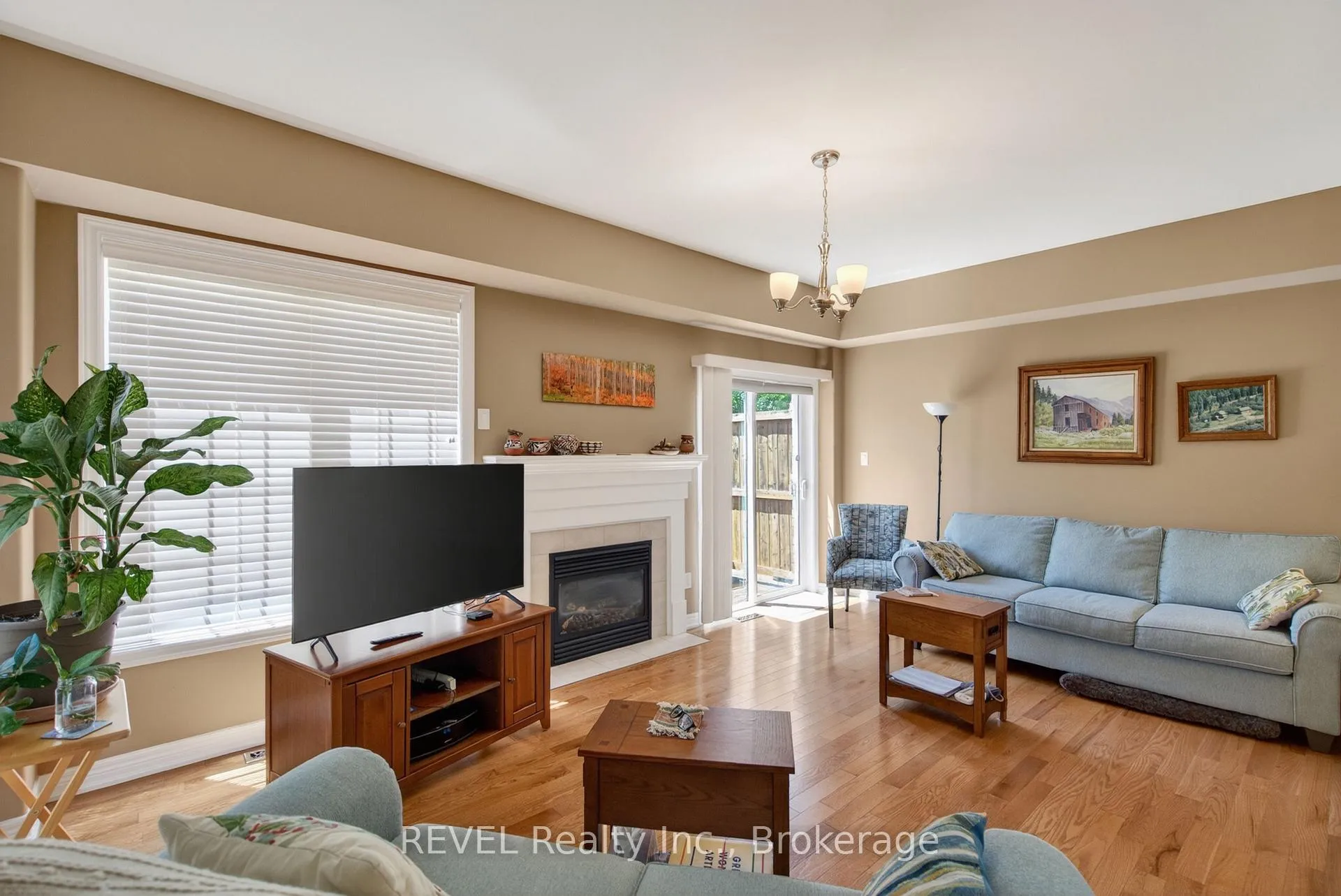 Photo 15 of 67 Chloe Street, St. Catharines, E. Chester — HOMEH