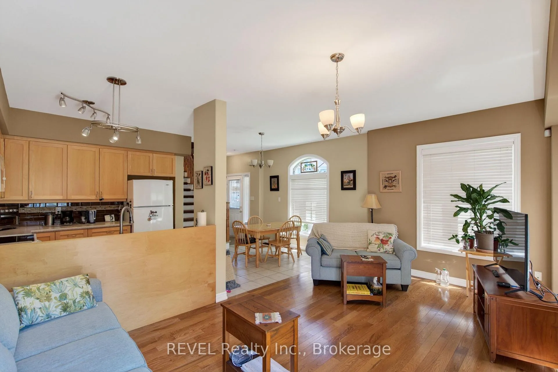 Photo 18 of 67 Chloe Street, St. Catharines, E. Chester — HOMEH