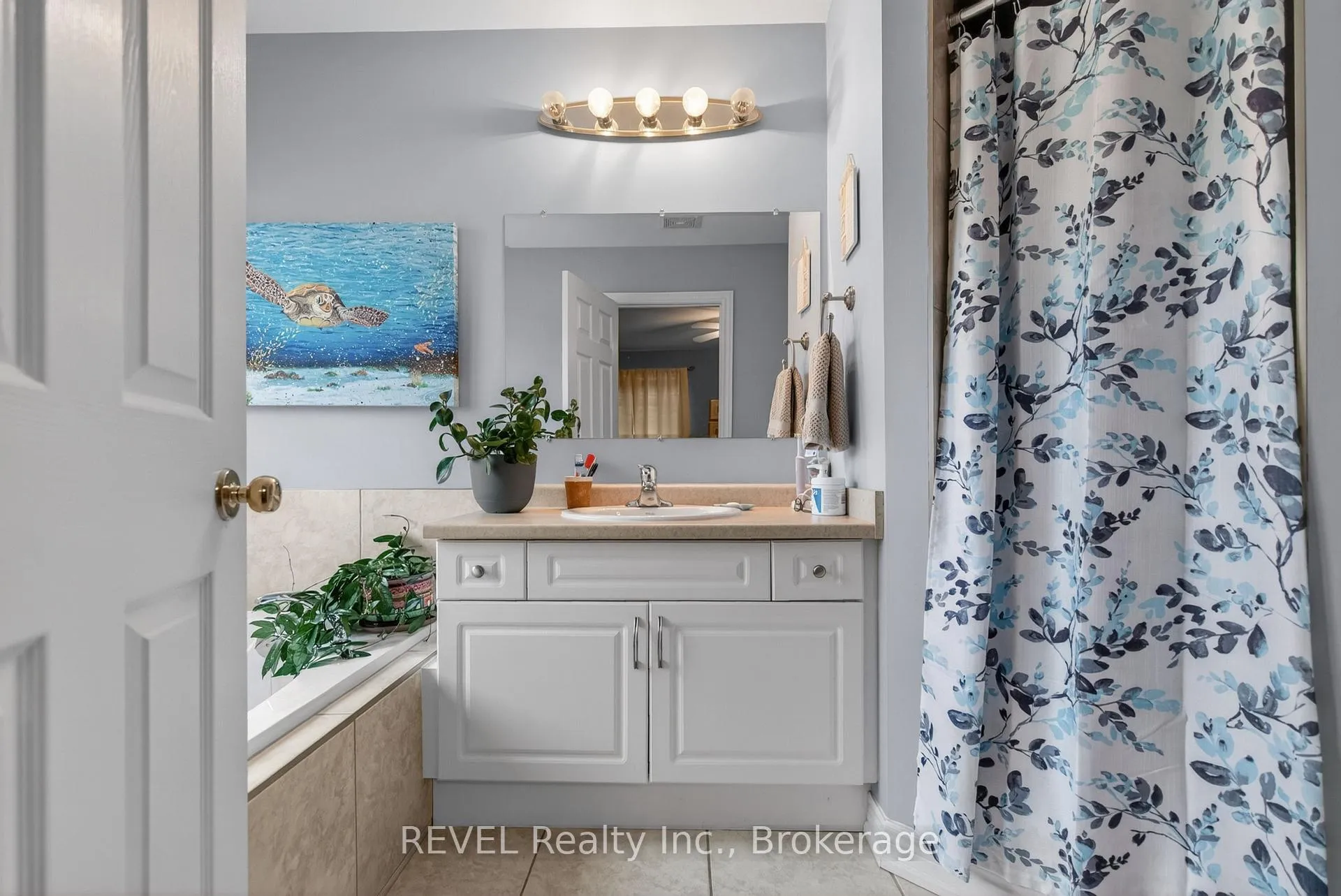Photo 29 of 67 Chloe Street, St. Catharines, E. Chester — HOMEH