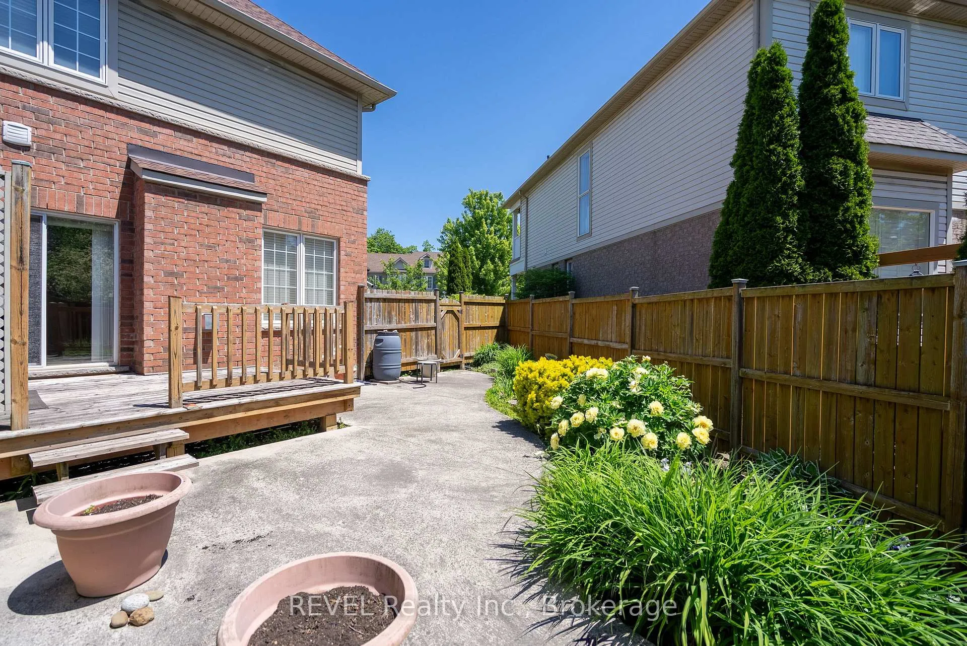 Photo 38 of 67 Chloe Street, St. Catharines, E. Chester — HOMEH