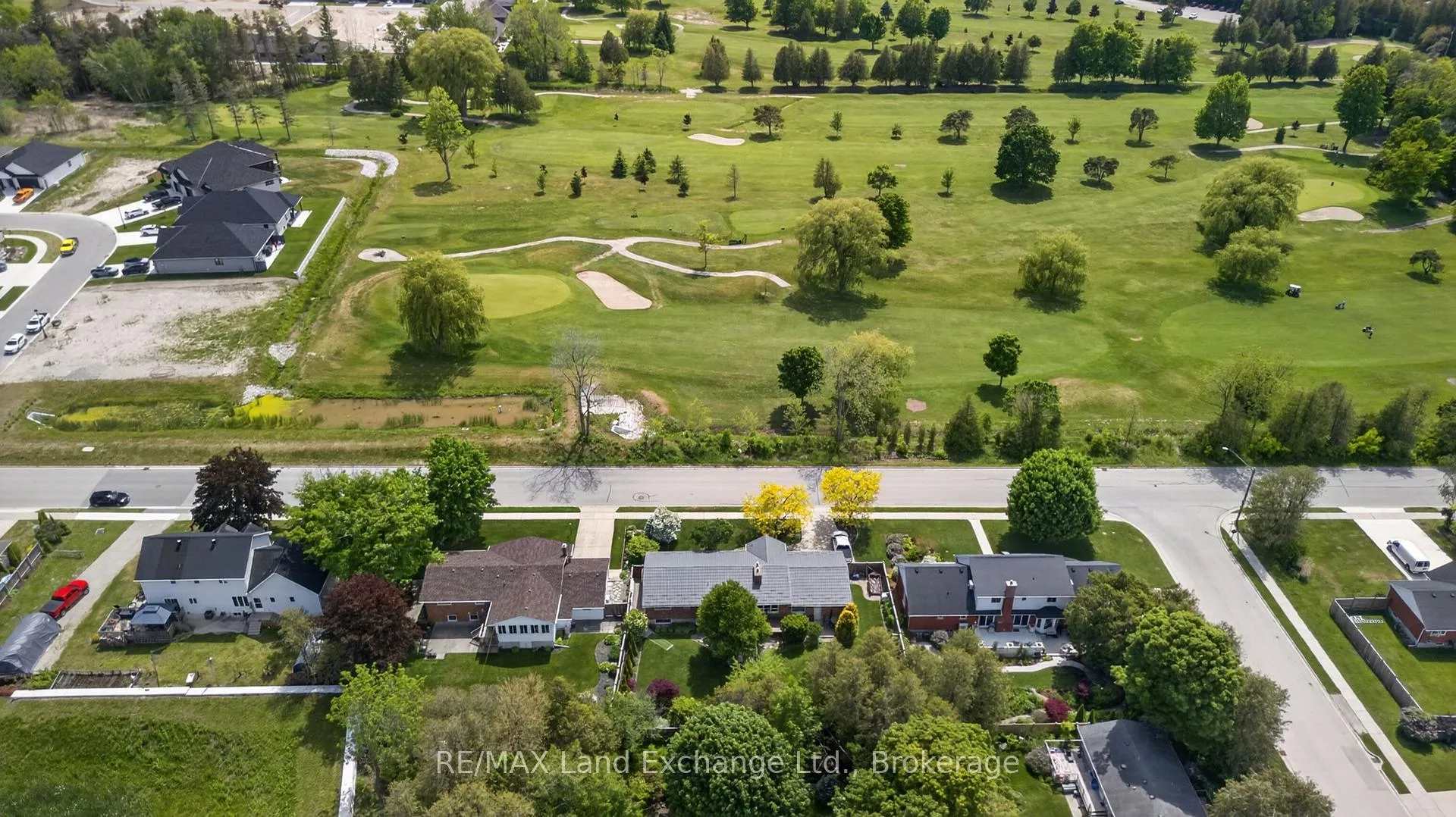 Photo 3 of 30 Golf Links Road, Kincardine — HOMEH
