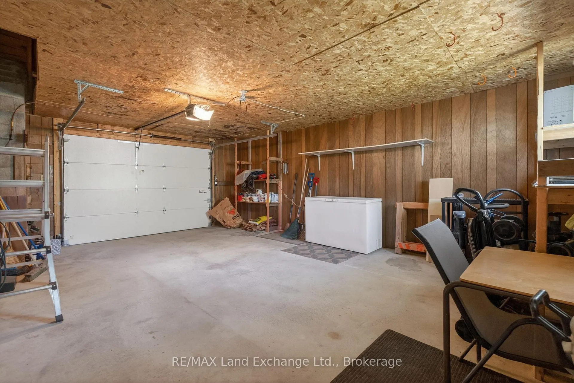 Photo 19 of 30 Golf Links Road, Kincardine — HOMEH