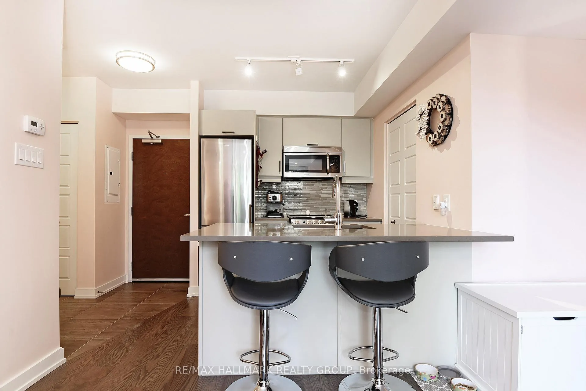 Photo 4 of Unit 311, 316 Bruyere Street, Ottawa, Lower Town — HOMEH