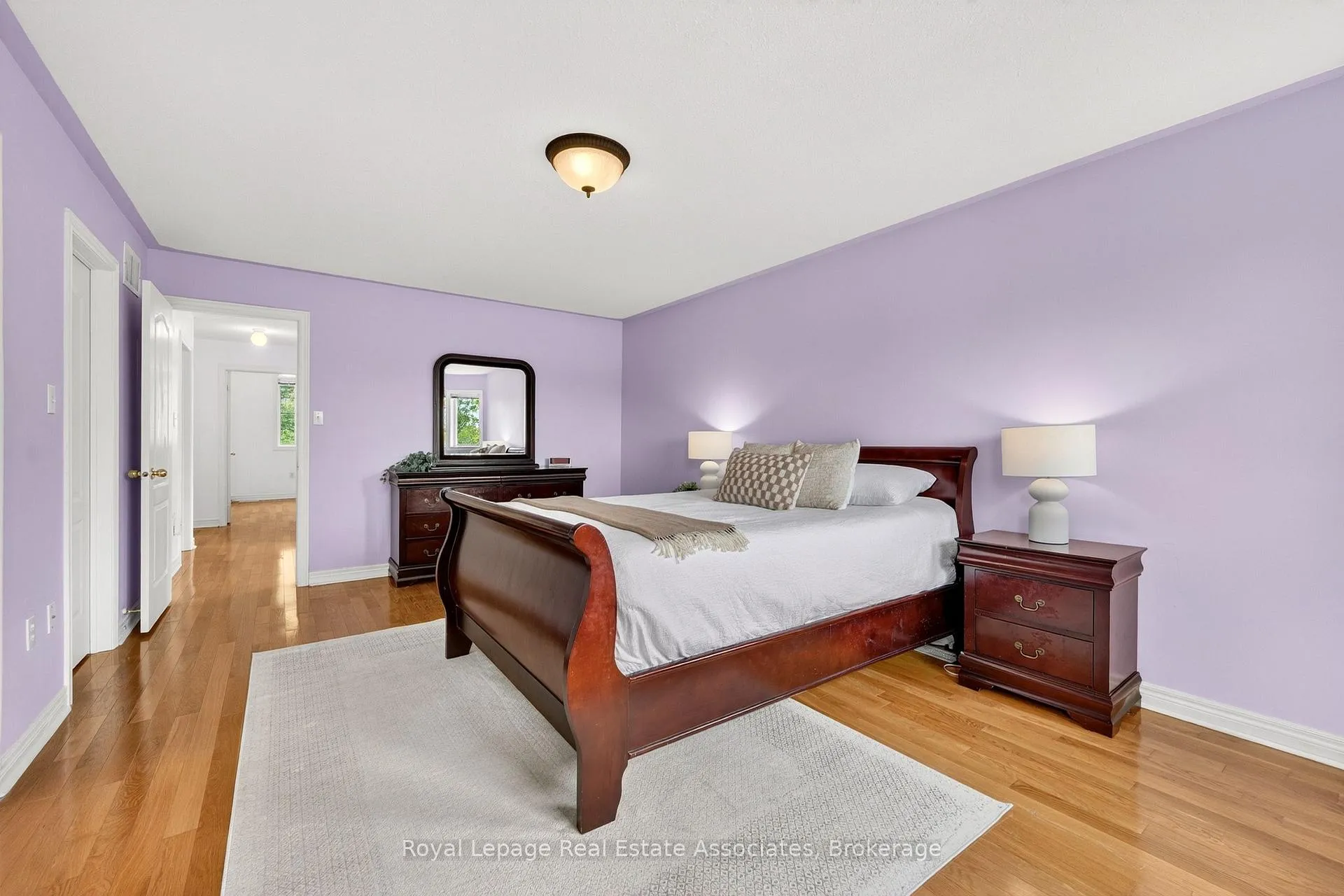 Photo 24 of 34 Bloom Crescent, Barrie, Ardagh — HOMEH