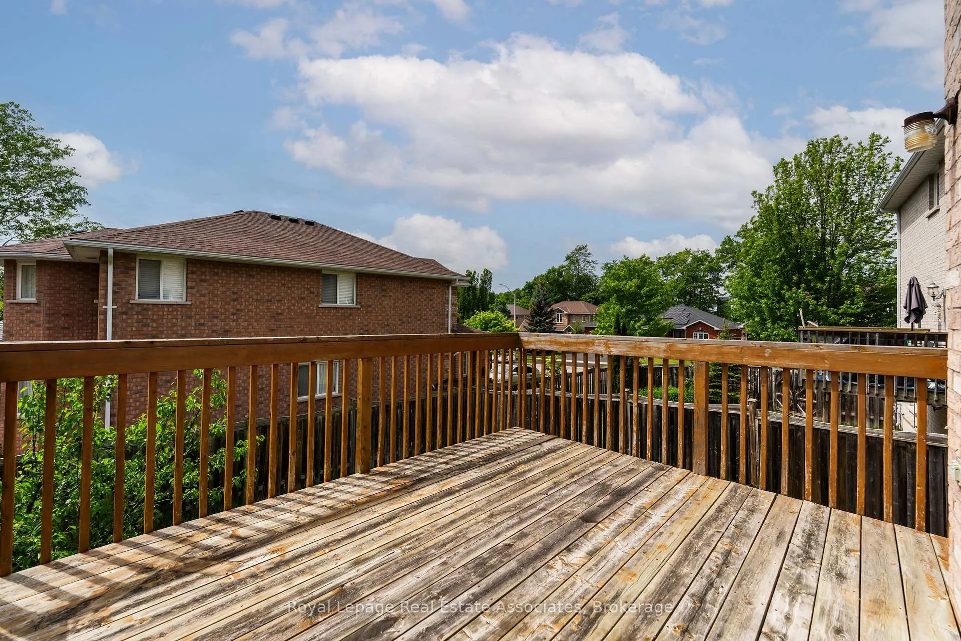 Photo 36 of 34 Bloom Crescent, Barrie, Ardagh — HOMEH