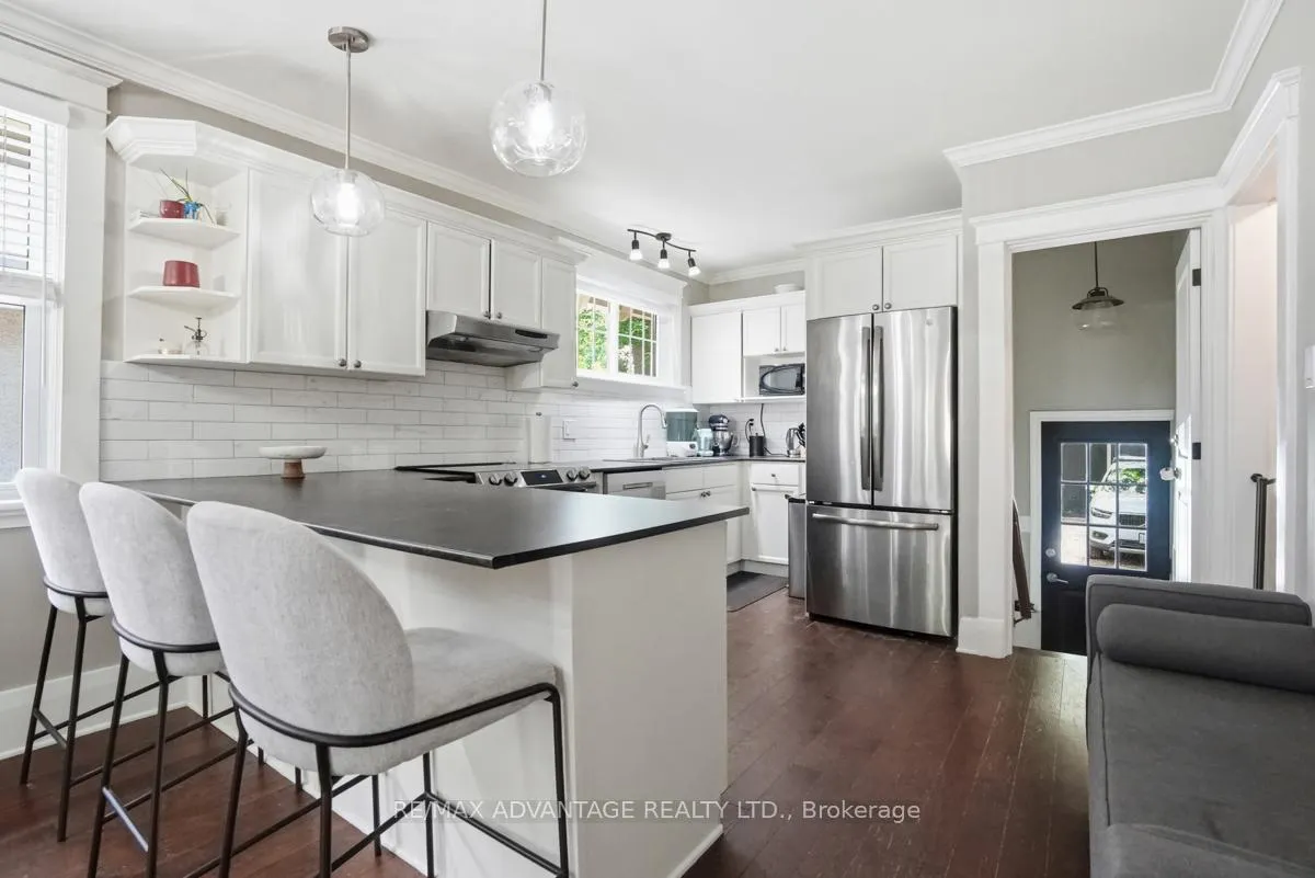 Photo 9 of 313 Cromwell Street, London, East B — HOMEH